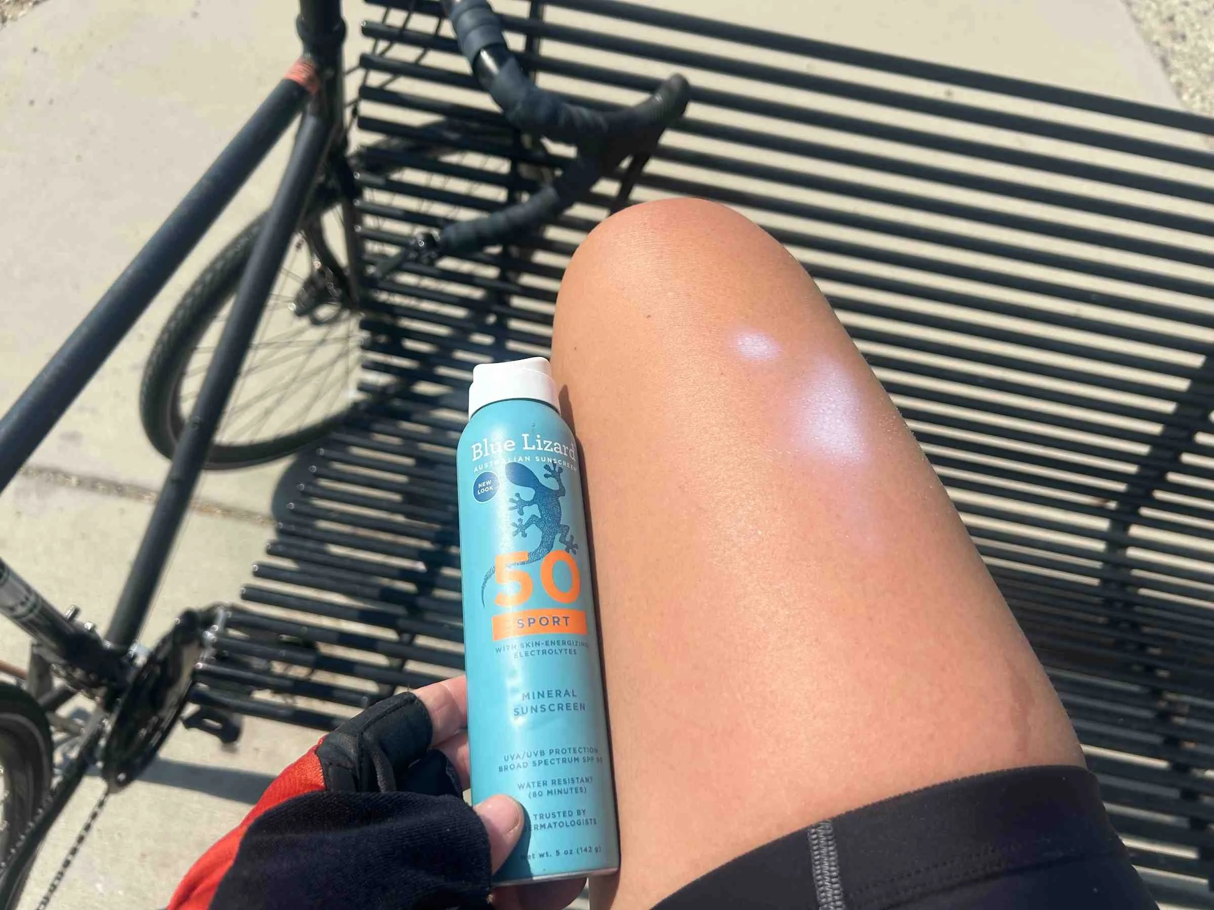  Blue Lizard Sport spray sunscreen example of how it sprays coming out of the bottle.  