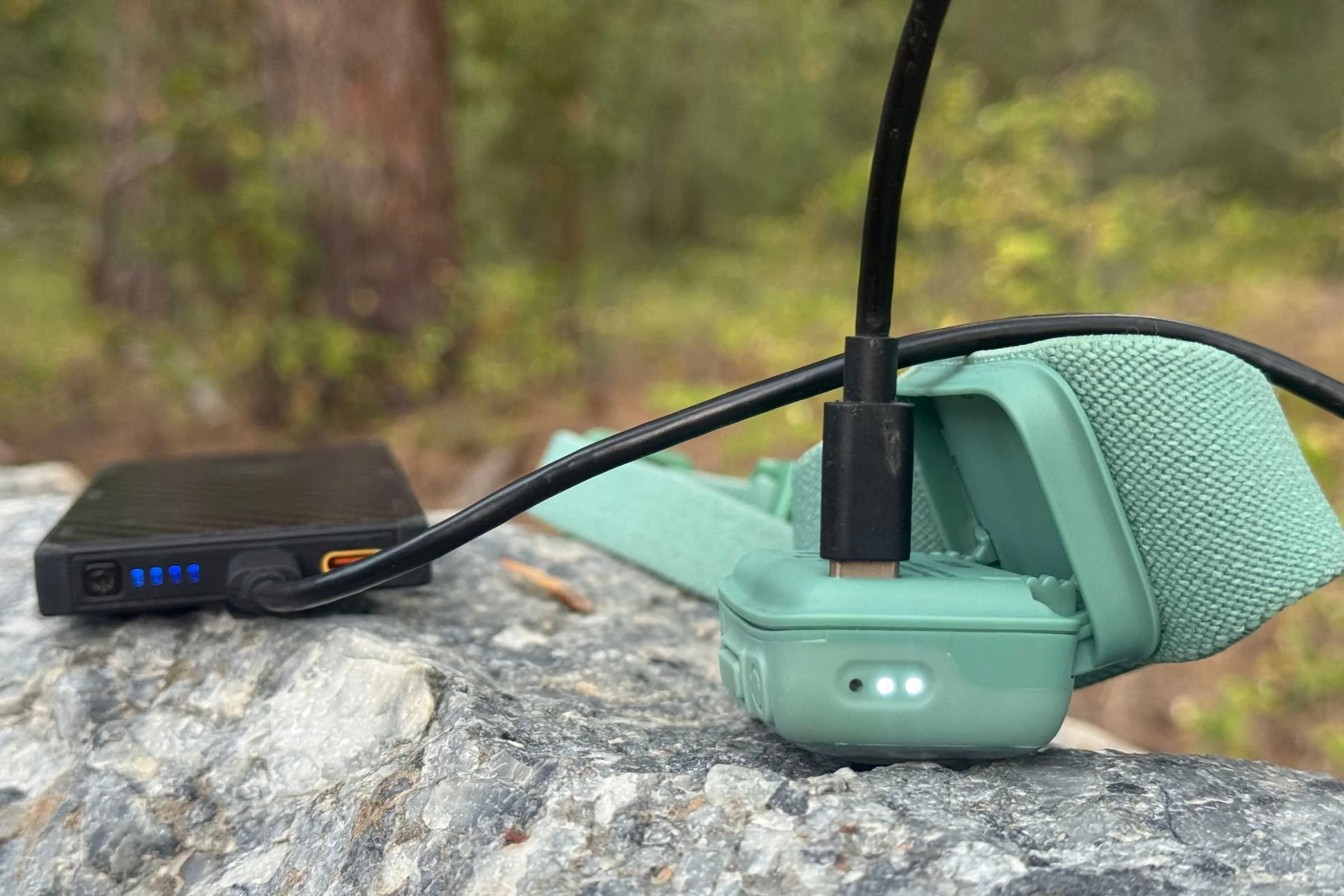 Charging the BioLite Range 400 Headlamp with an external battery pack