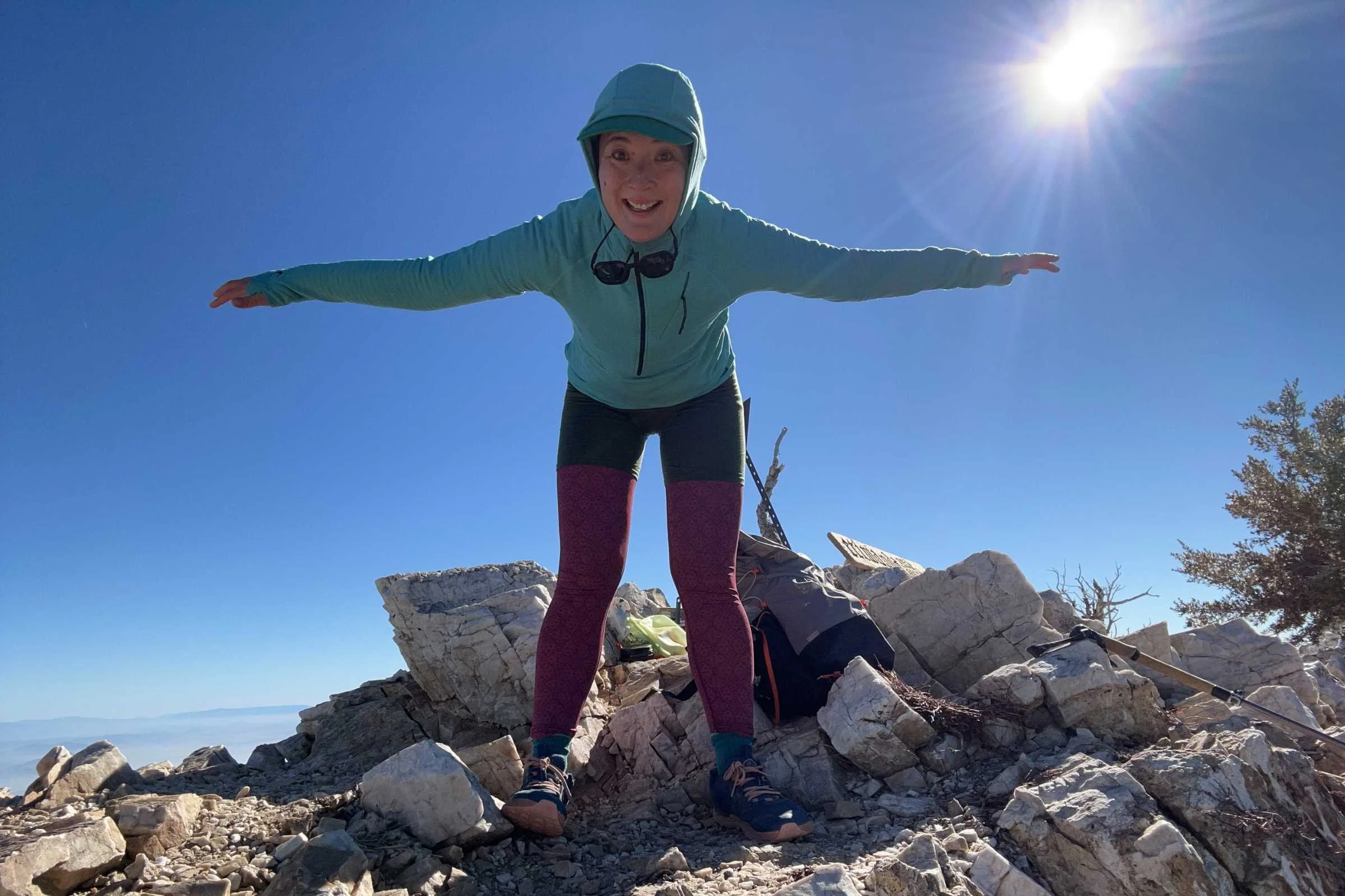 ridge-merino-convict-hoodie-summit.jpg