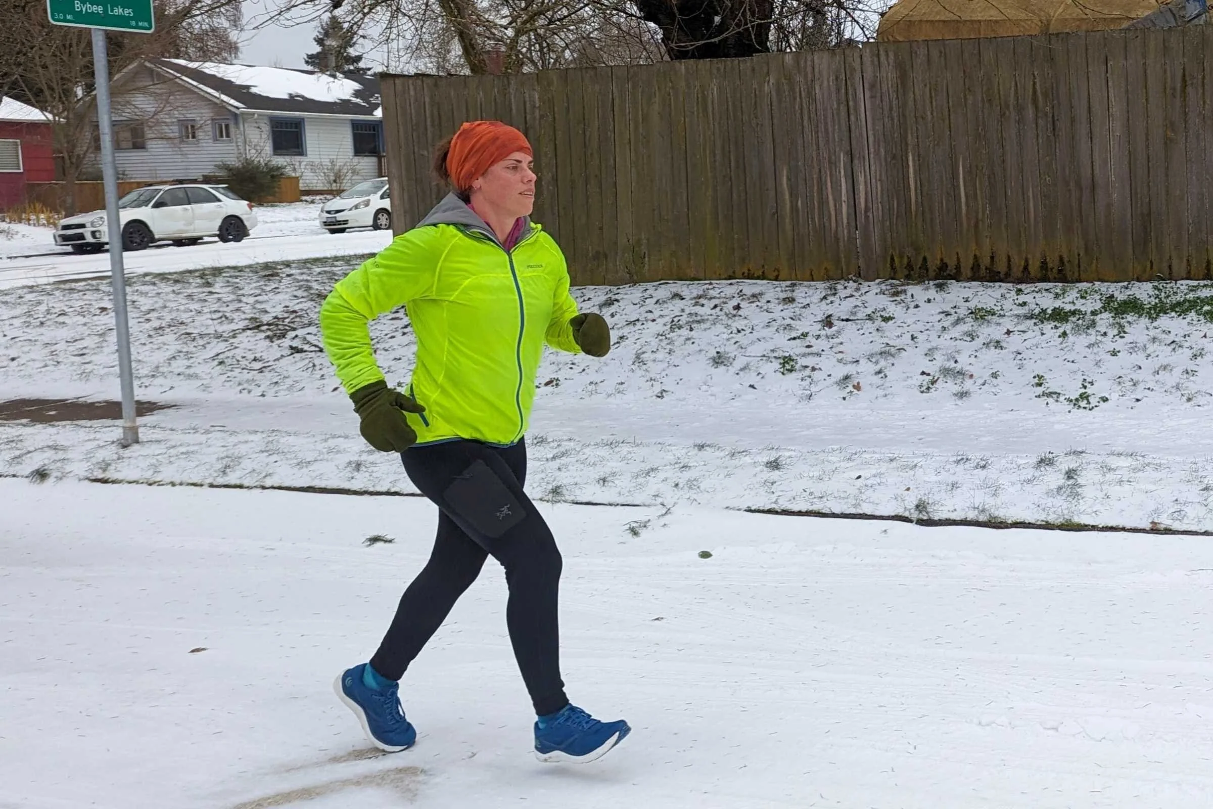   Tester running the Arc’teryx Rho Heavyweight bottoms  