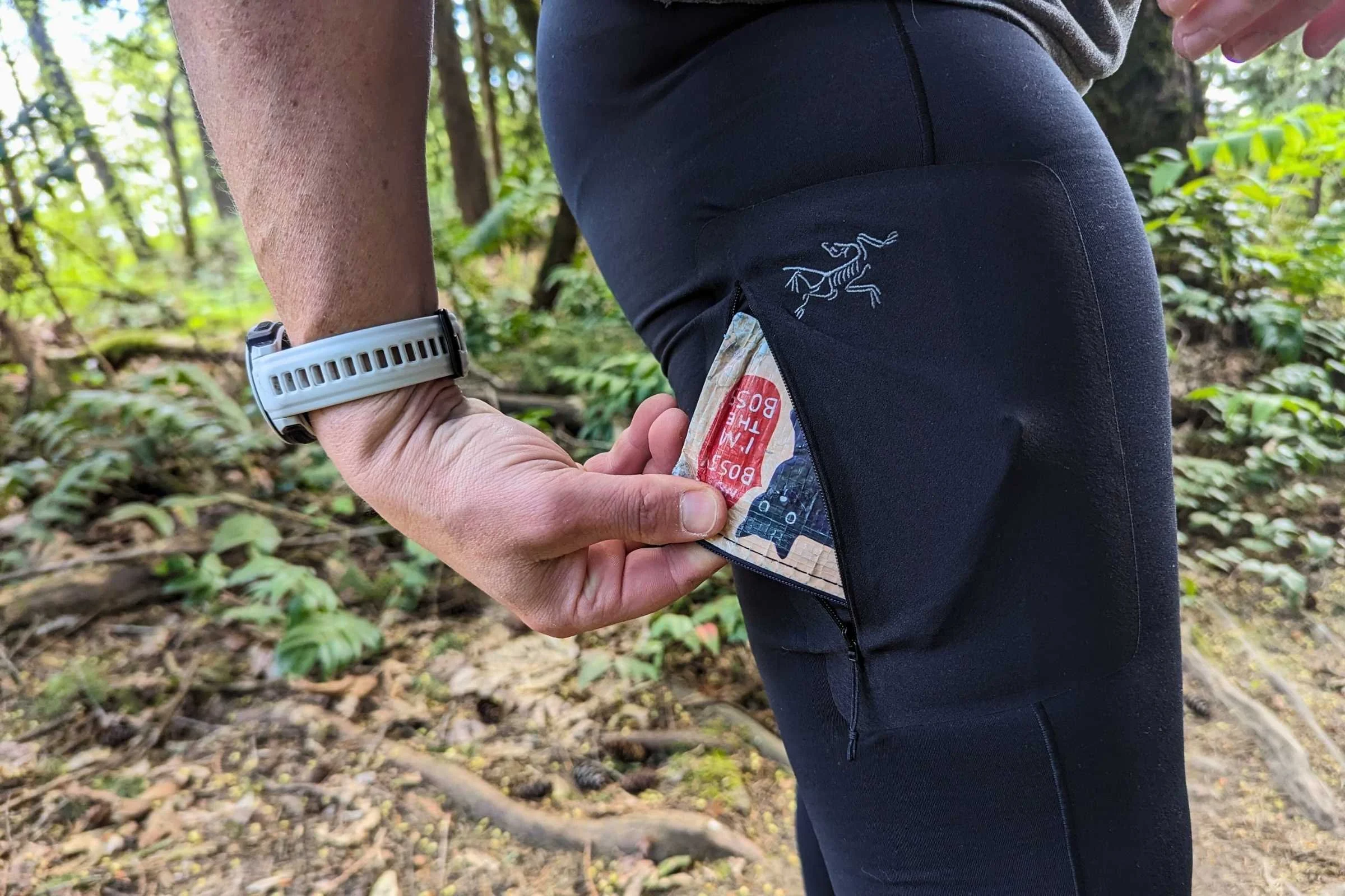   Side pocket on the Arc’teryx Rho bottoms  