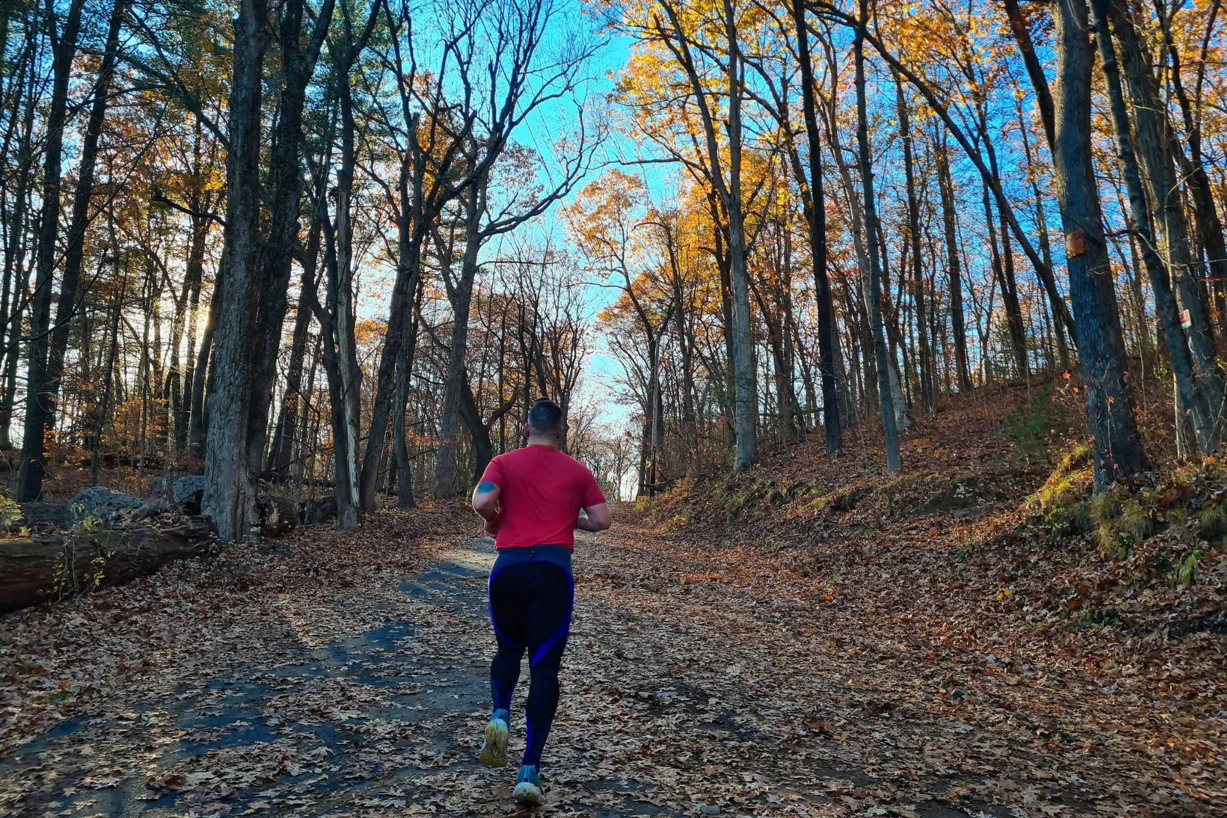   Running in the CW-X Stabilyx Joint Support Compression tights.   Photo by Tobias Davis.&nbsp;  