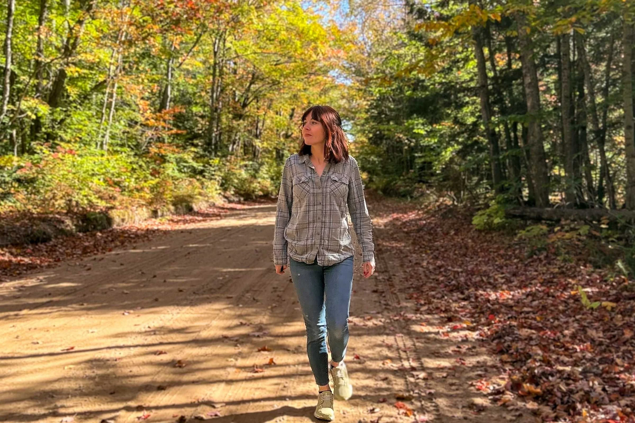   On Cloud 6 walking shoes  