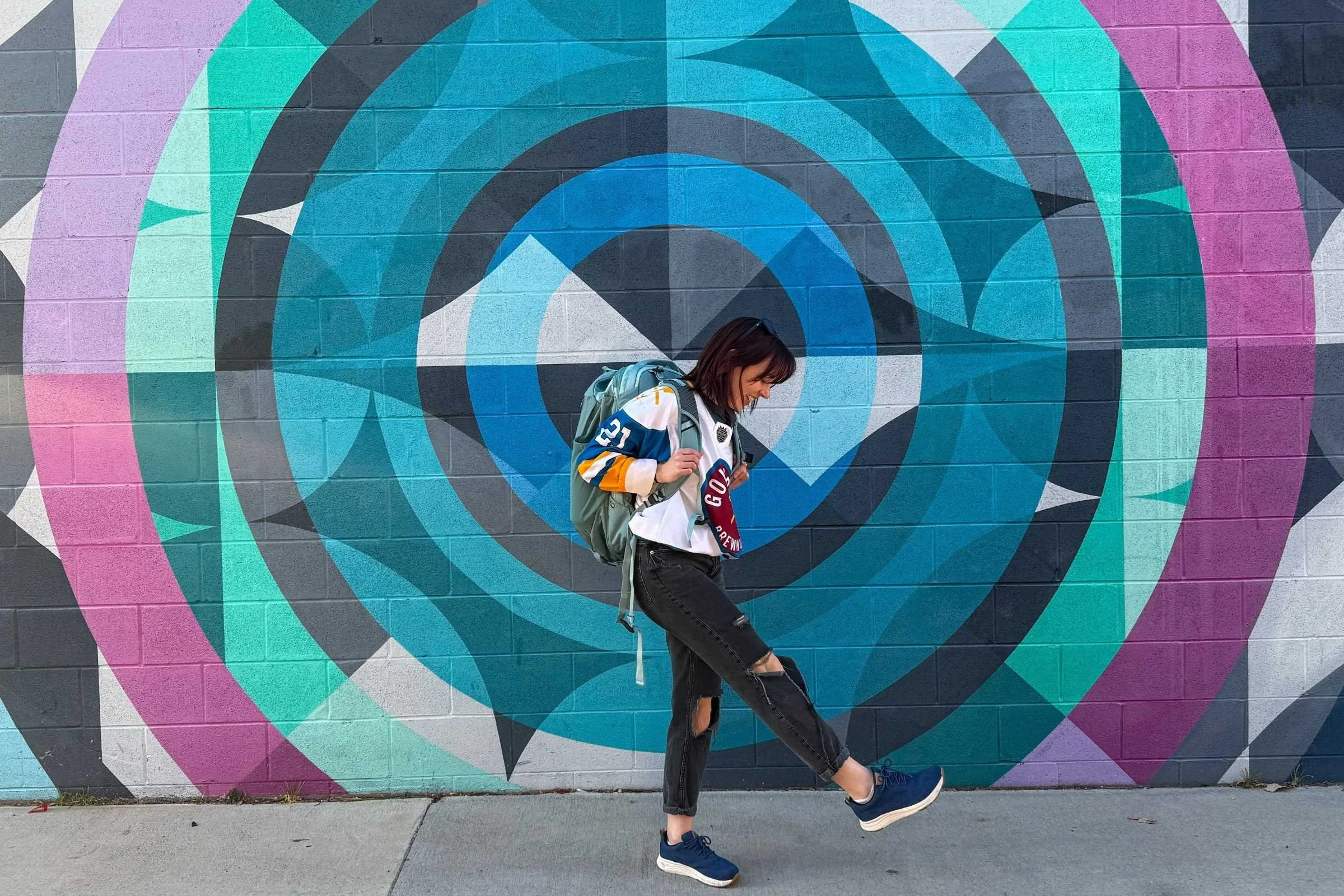   The Icebug Mosi RB9X shoes are comfortable and supportive for walking, commuting, and traveling, while also being stylish for everyday wear.  