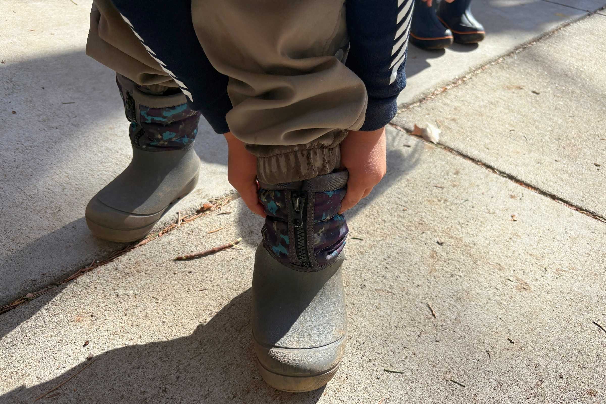   The Bogs Snow Shell boots are easy for kids to put on.  
