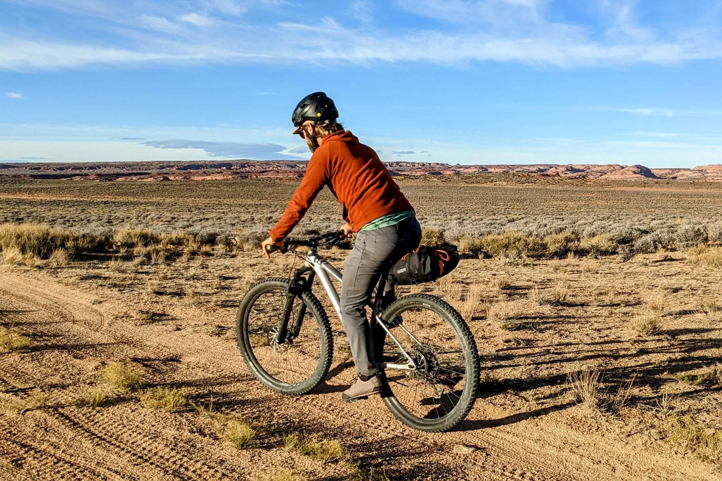   The Ortlieb QR is a conically shaped roll top bag that is 100% waterproof.  