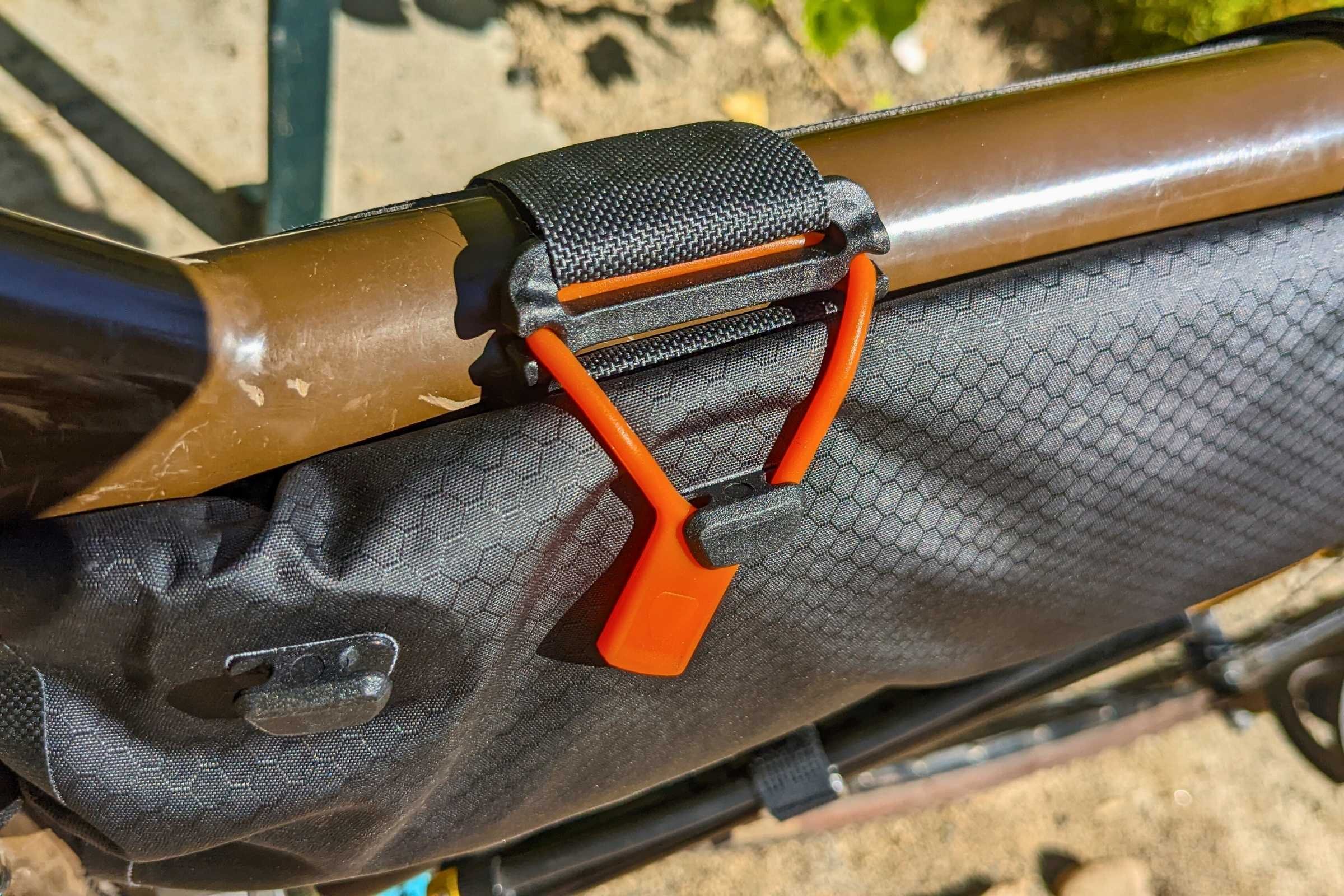   The roll top closure on the ORTLIEB Frame-Pack RC Toptube half frame bag is especially useful for mountain biking or for those who don’t need accessibility while on the bike.  