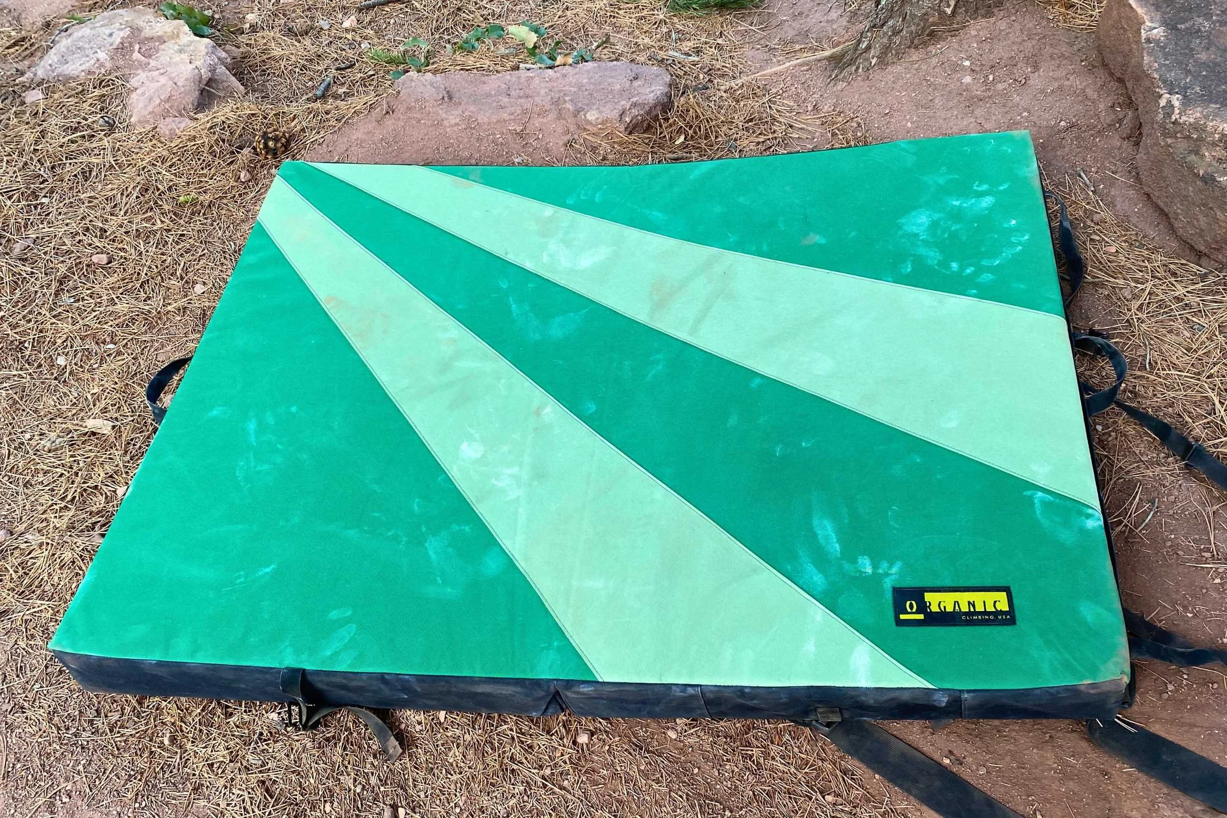   The Organic Simple Pad is nearly identical to the Full Pad, without the multi-use flap.  