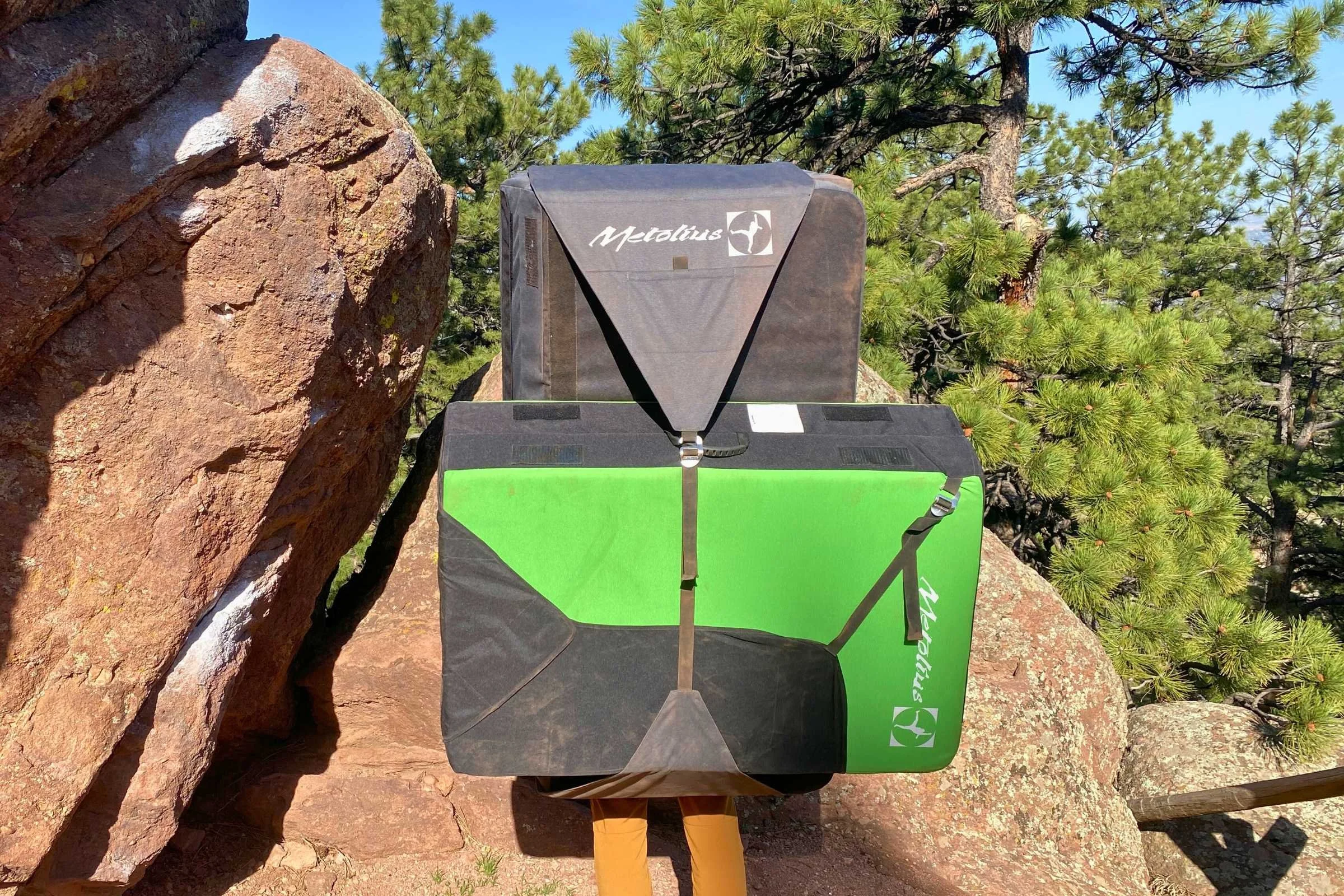   You can carry an extra pad on the back of the Magnum, but it’s a little awkward.  