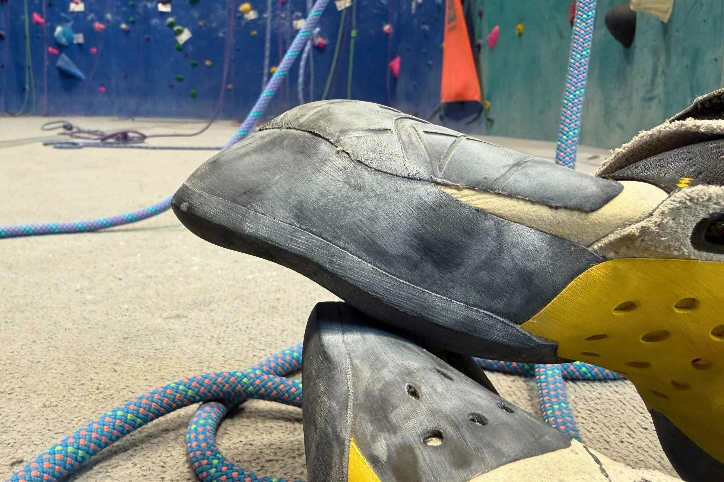   They have the same elongated toes as the Solution Comps, which we love  