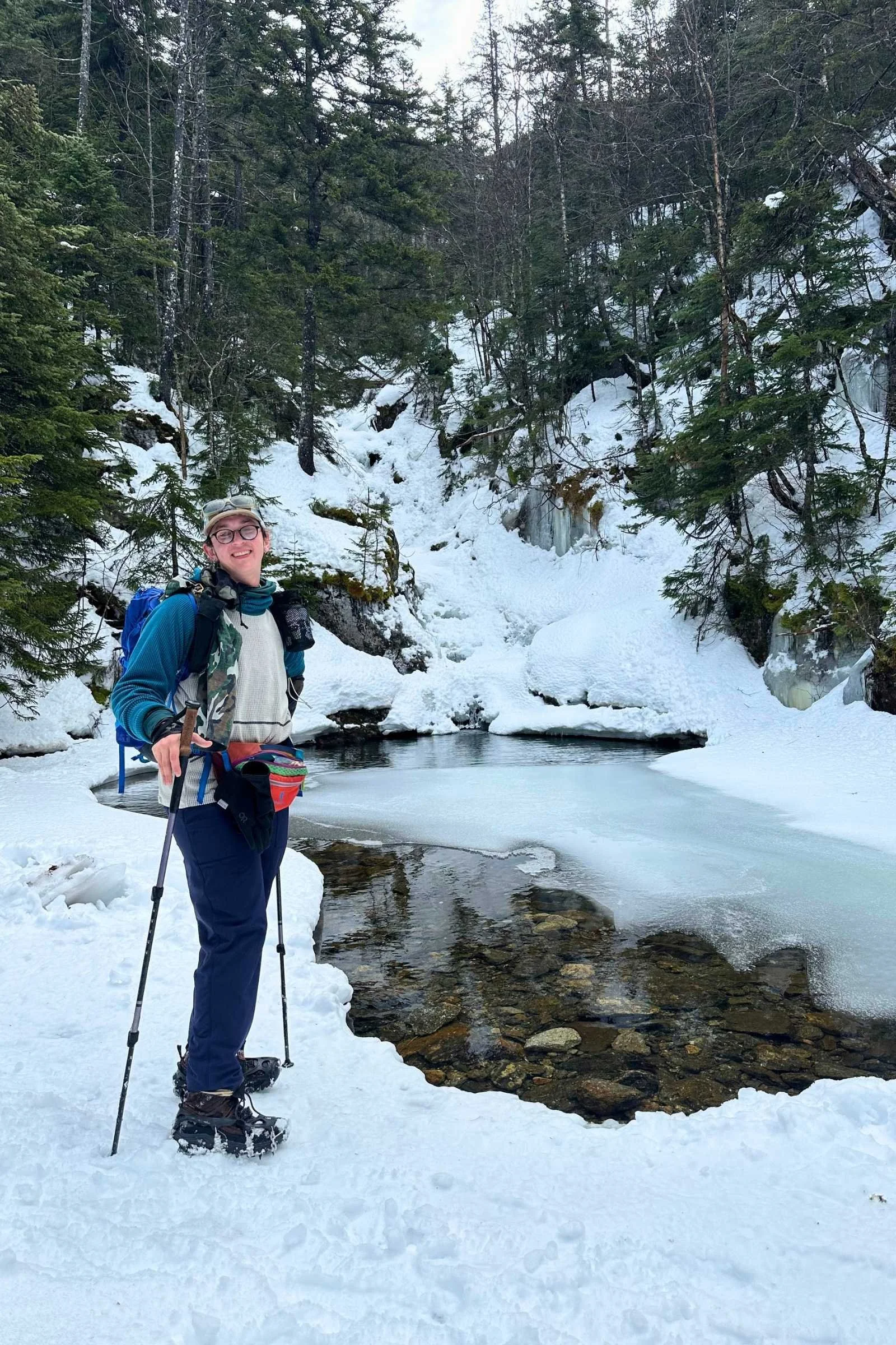   Snowy hiking in the KEEN Targhee IV Waterproof Mids  