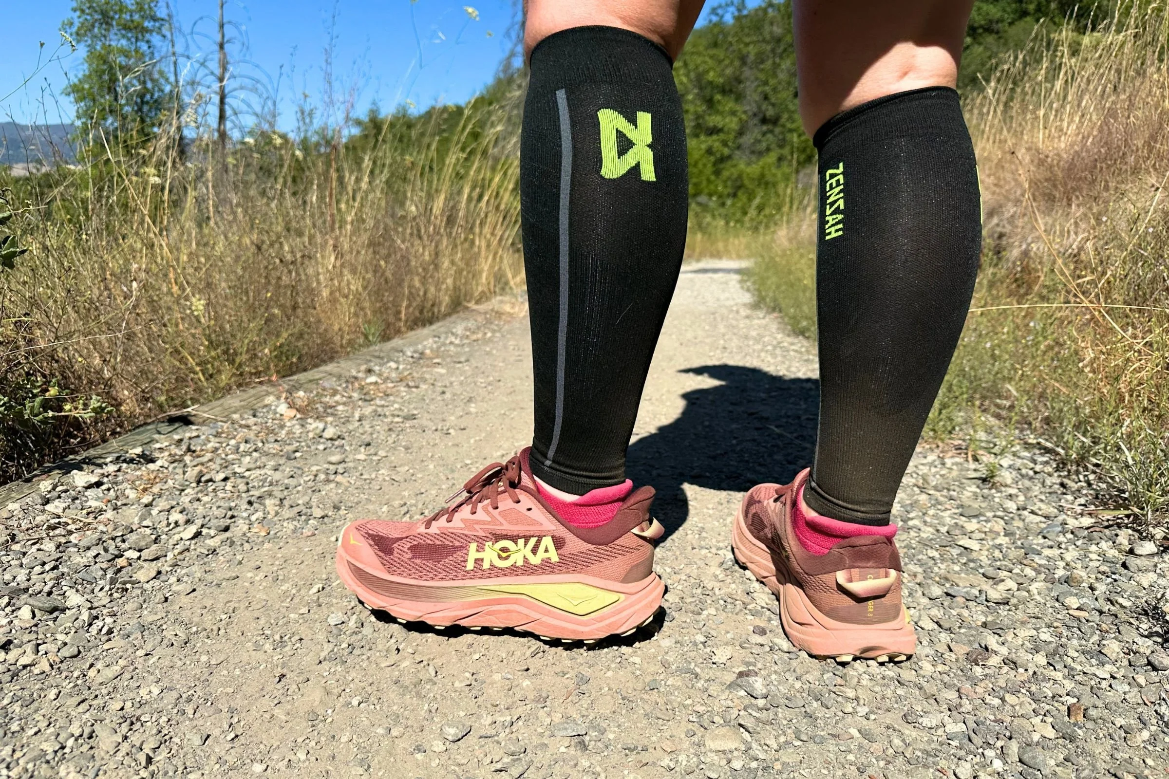   The lightweight Zensah Featherweight sleeves provide firm compression without restricting movement or creating hot spots during hard workouts.  