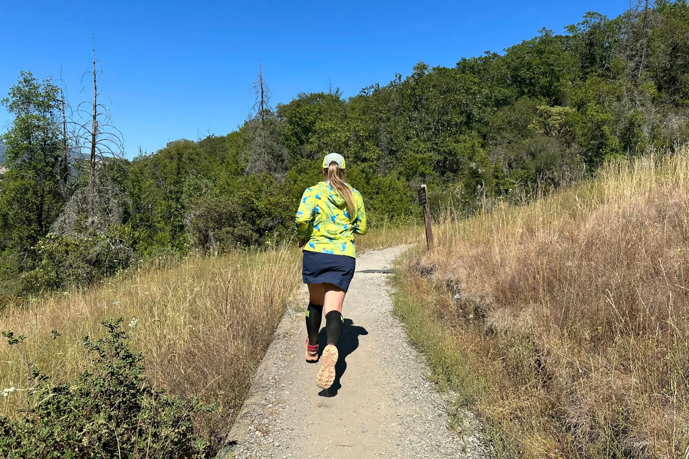   The Zensah Featherweight sleeves use a shin-specific chevron pattern to target compression where runners need it most.  