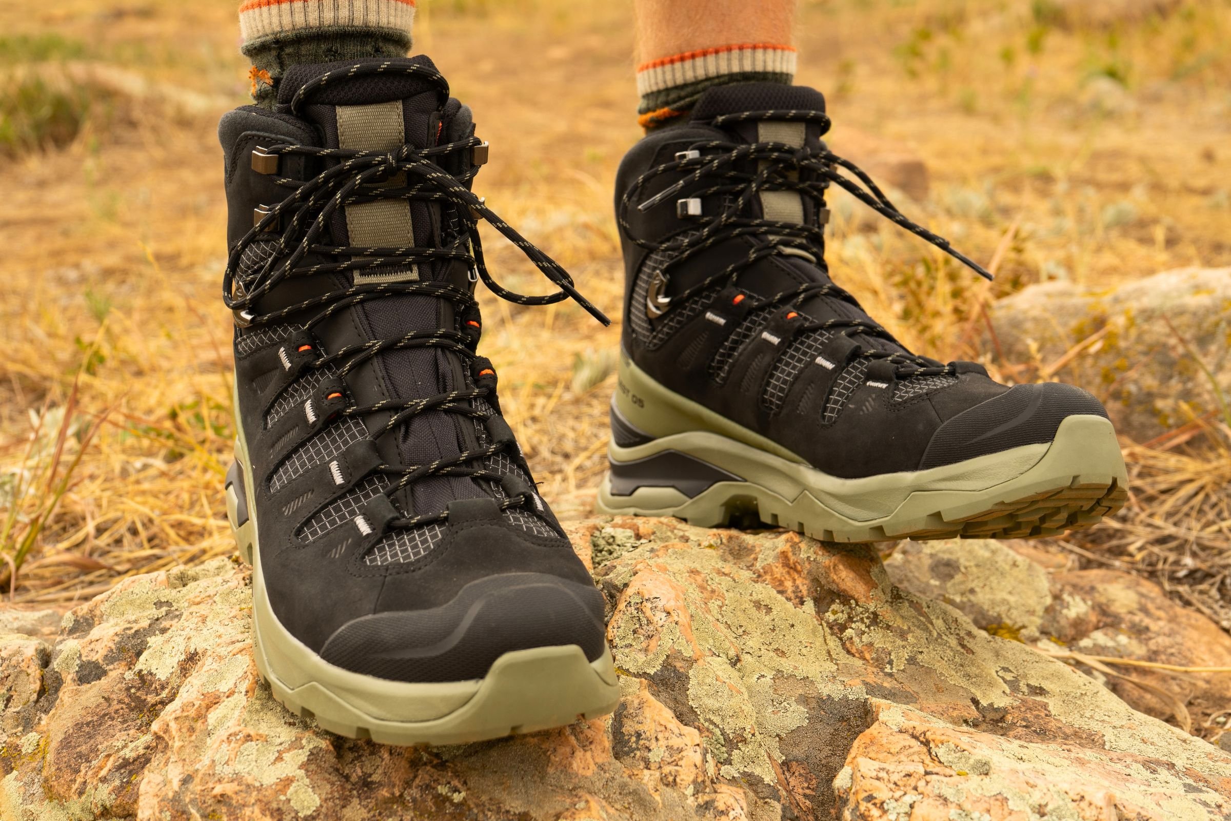   The Salomon Quest 5 GTX hiking boots combine a protective over-the-ankle design with GORE-TEX waterproofing and a durable nubuck leather and ripstop upper.  