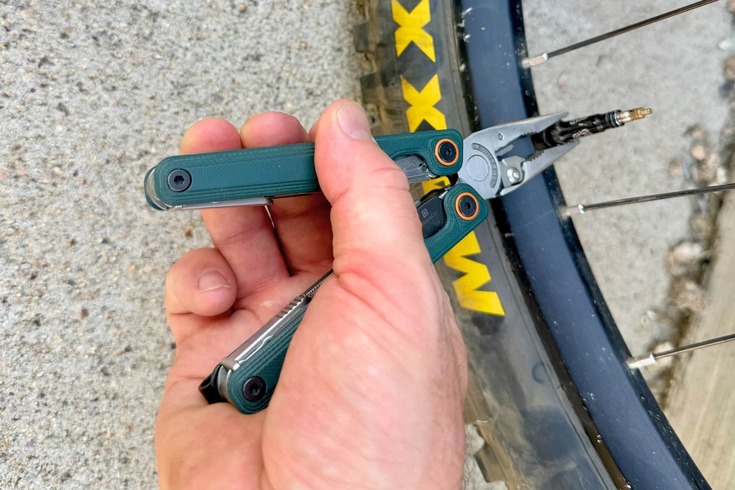 Leatherman Wave Alpha Multi-Tool Review
