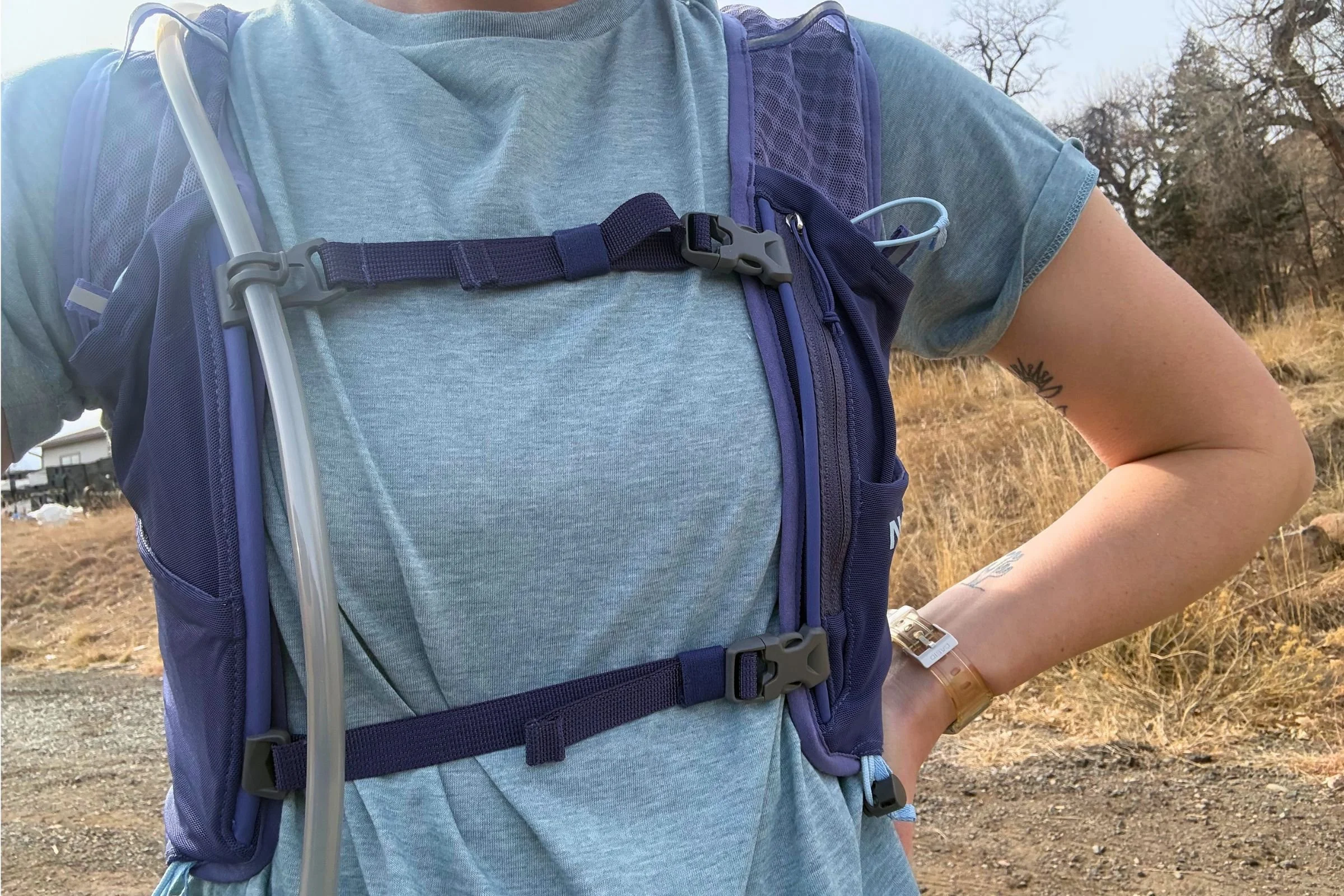 The front sternum straps can be adjusted laterally, and the buckle adjustments are easy to adjust while running.