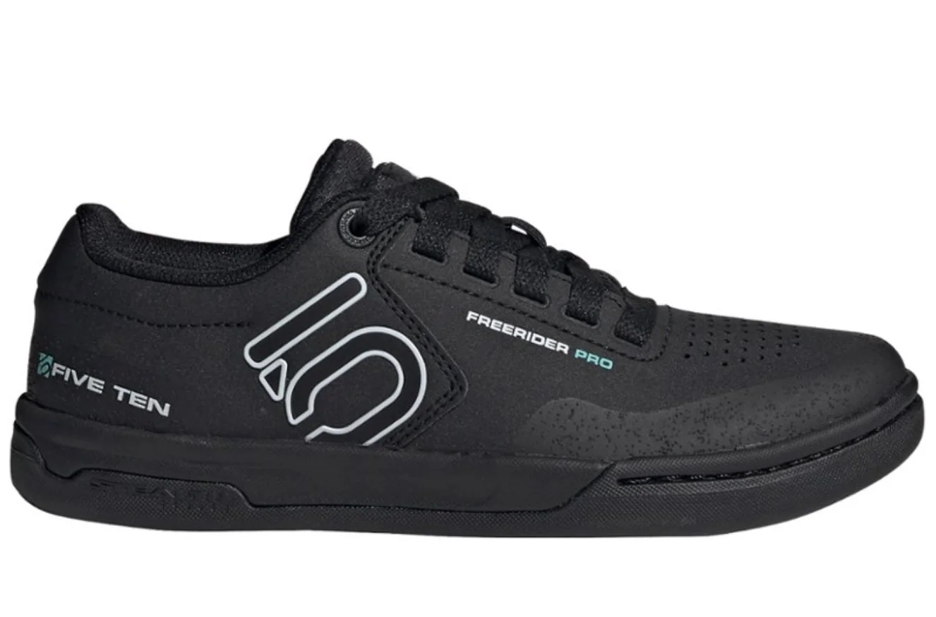 7 Best Mountain Bike Shoes of 2025 (Field-Tested)