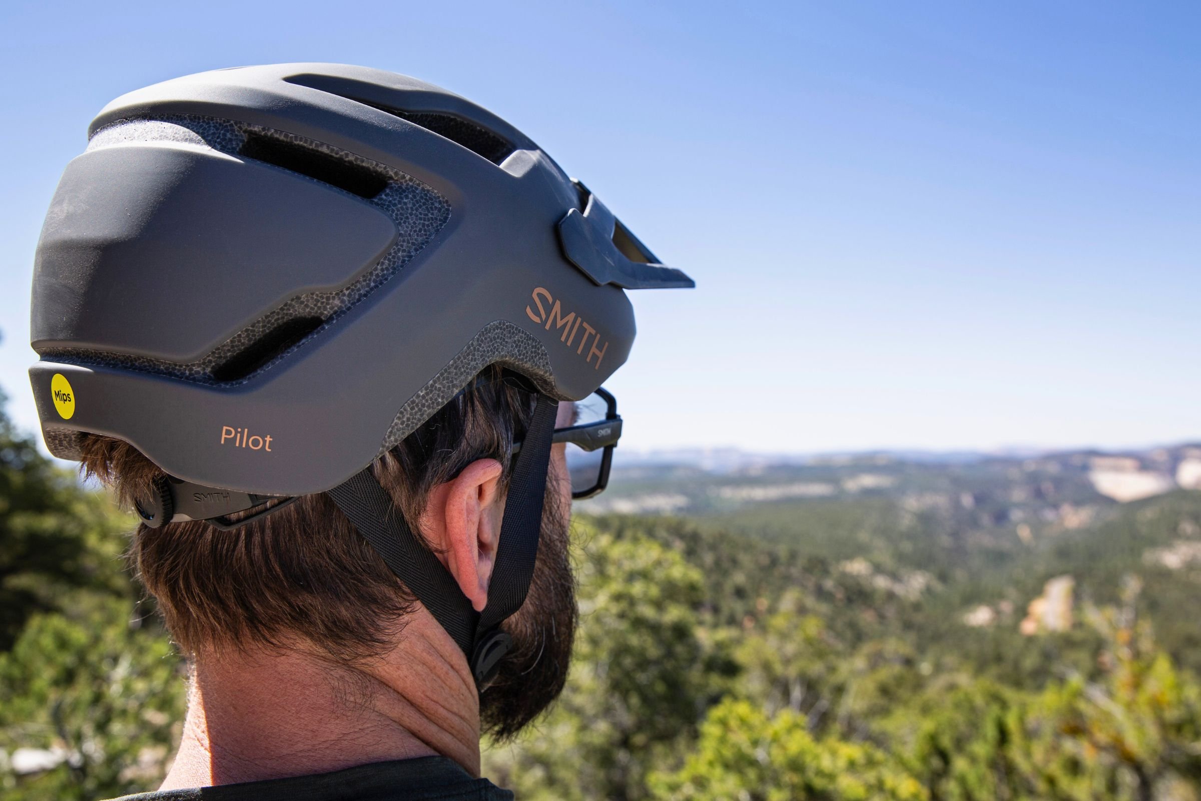 The Pilot Mips has average shell coverage for all-around cross-country and trail riding. Photo by Tom Callaghan.