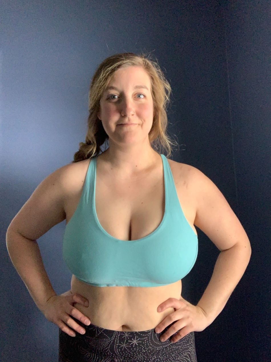 I have 34DD boobs - I found the best sports bra & compared the bounce with  my regular style, it's much more supportive