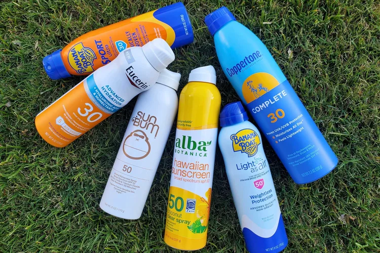 5 Best Spray Sunscreen of 2025 (Tested)