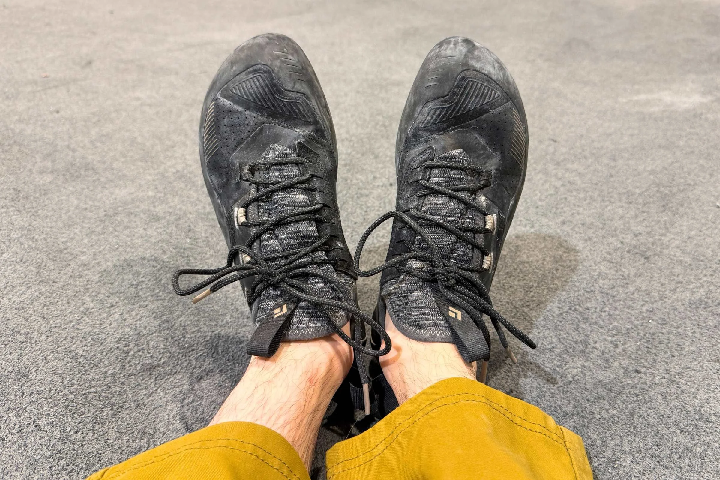 Climber wearing Black Diamond Momentum