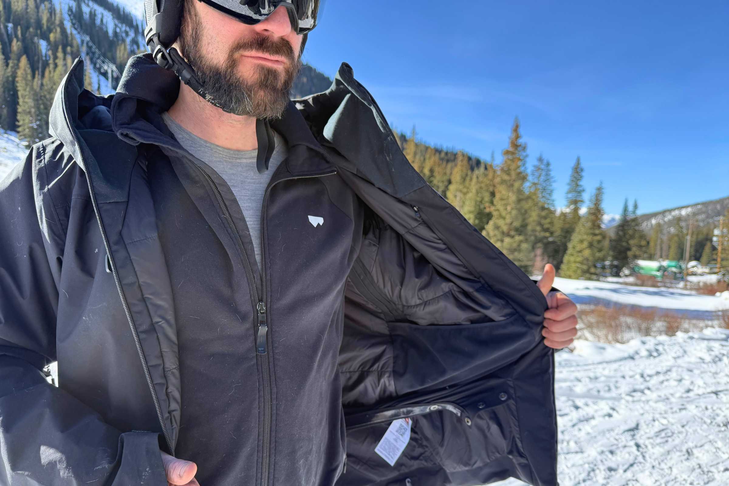 The inside of the Norrona lofoten GORE-TEX Insulated jacket is stuffed with Primaloft Silver synthetic insulation.