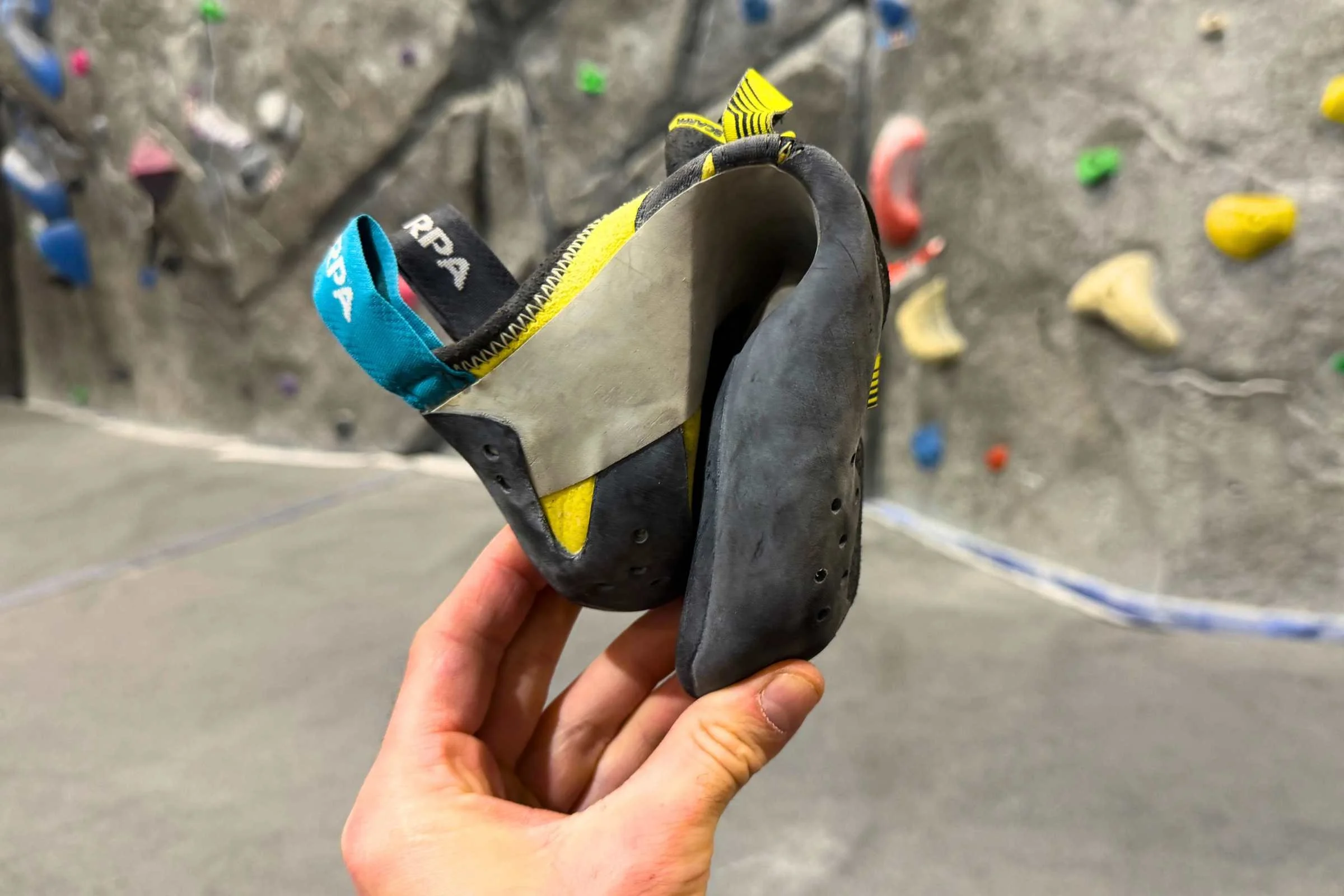 Scarpa Veloce folded in half