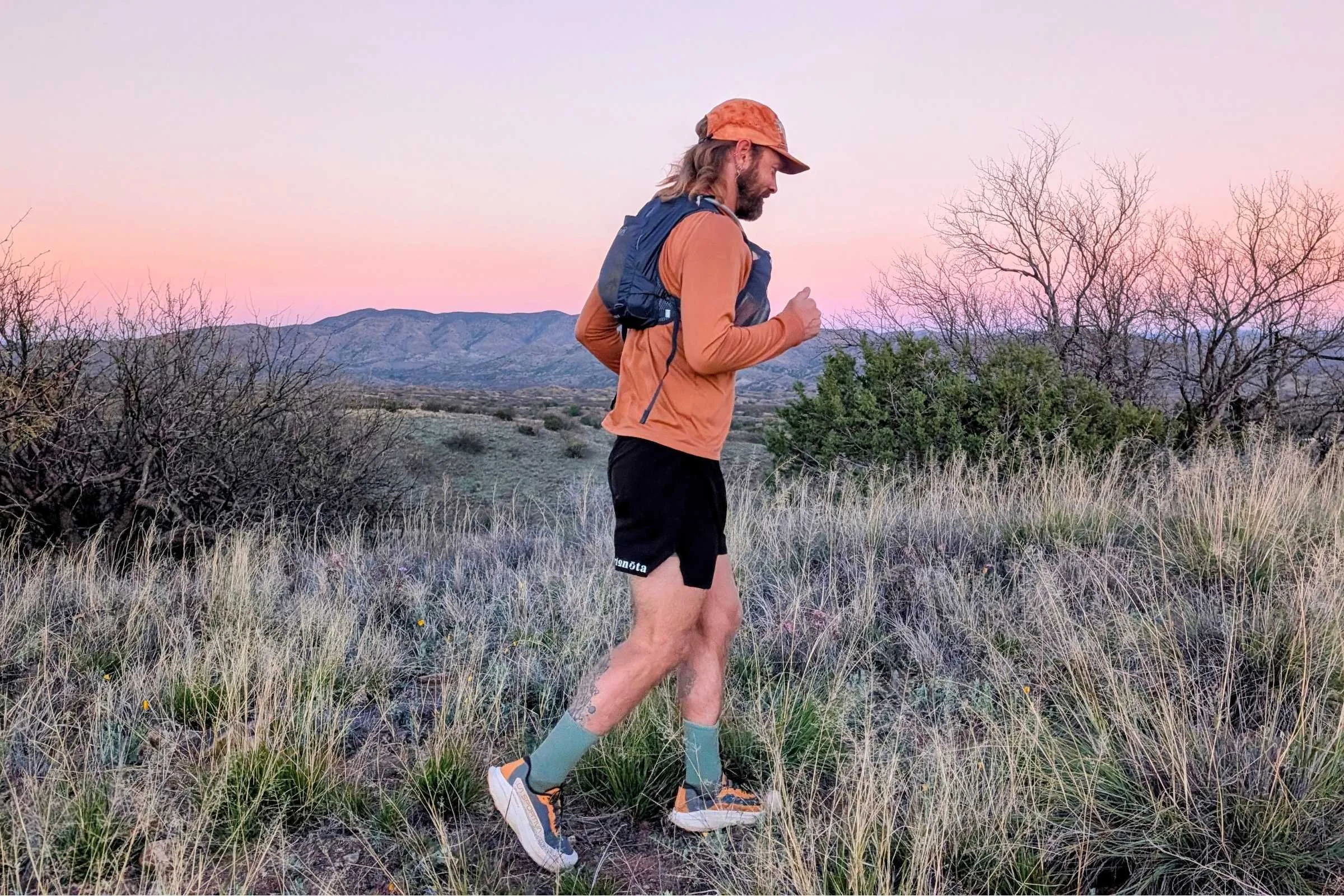 The Swiftland can carry a full 3-liters of water.