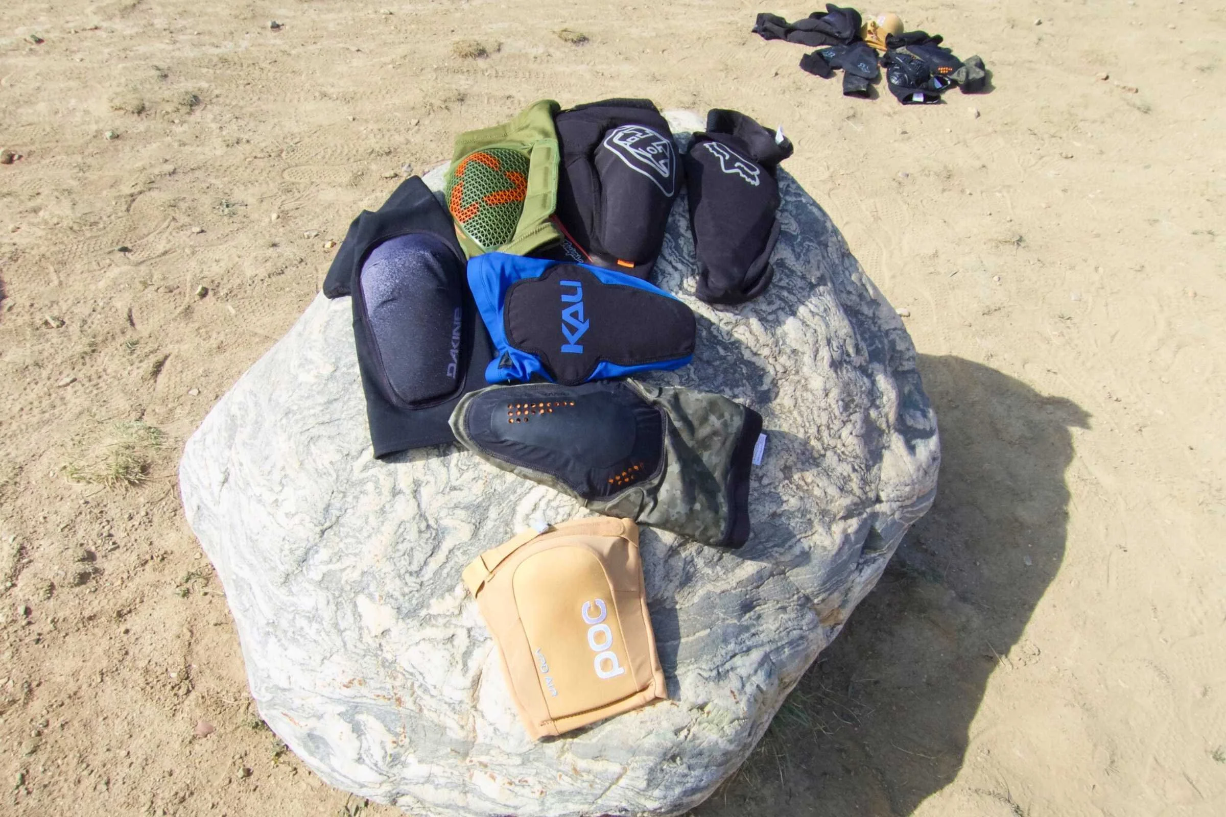 MTB Knee Pad Testing Comparison