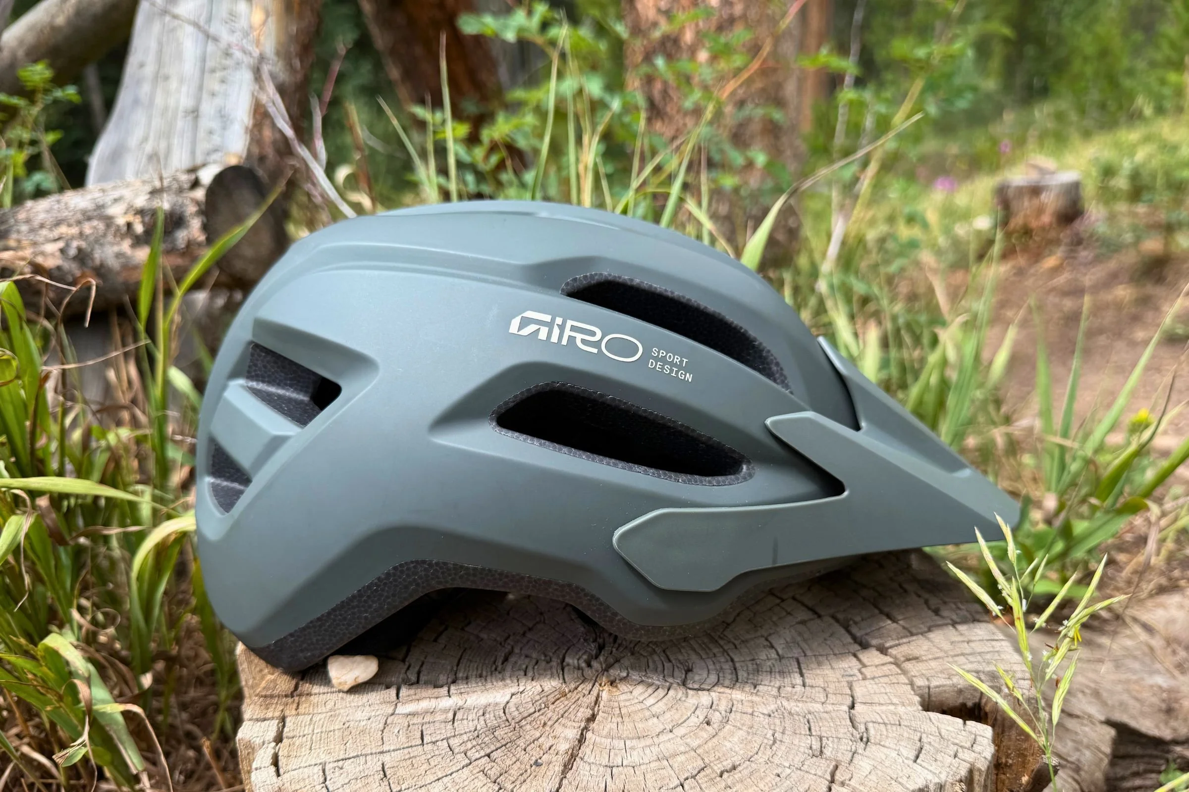 The Giro Fixture Mips II is a simple, budget-friendly helmet.