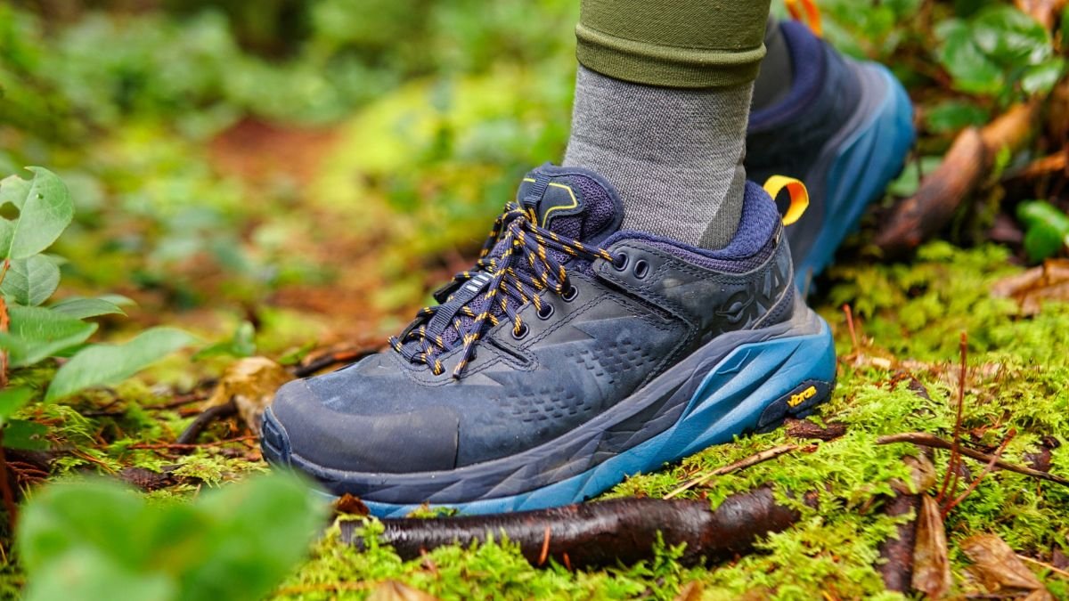 ozon Brink bande Best Hiking Shoes of 2023 — Treeline Review