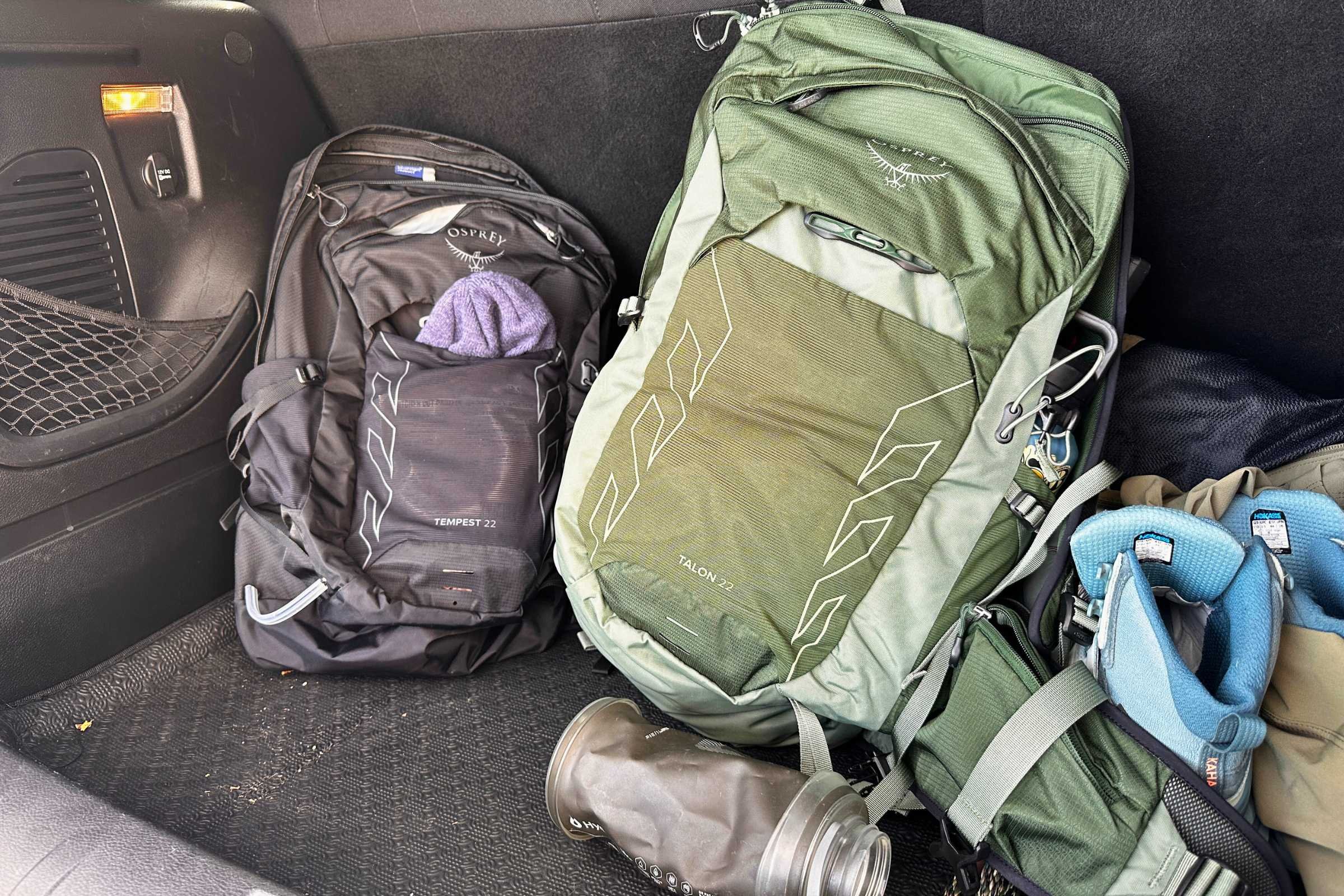 The stretch front pocket of the Osprey Talon and Tempest.