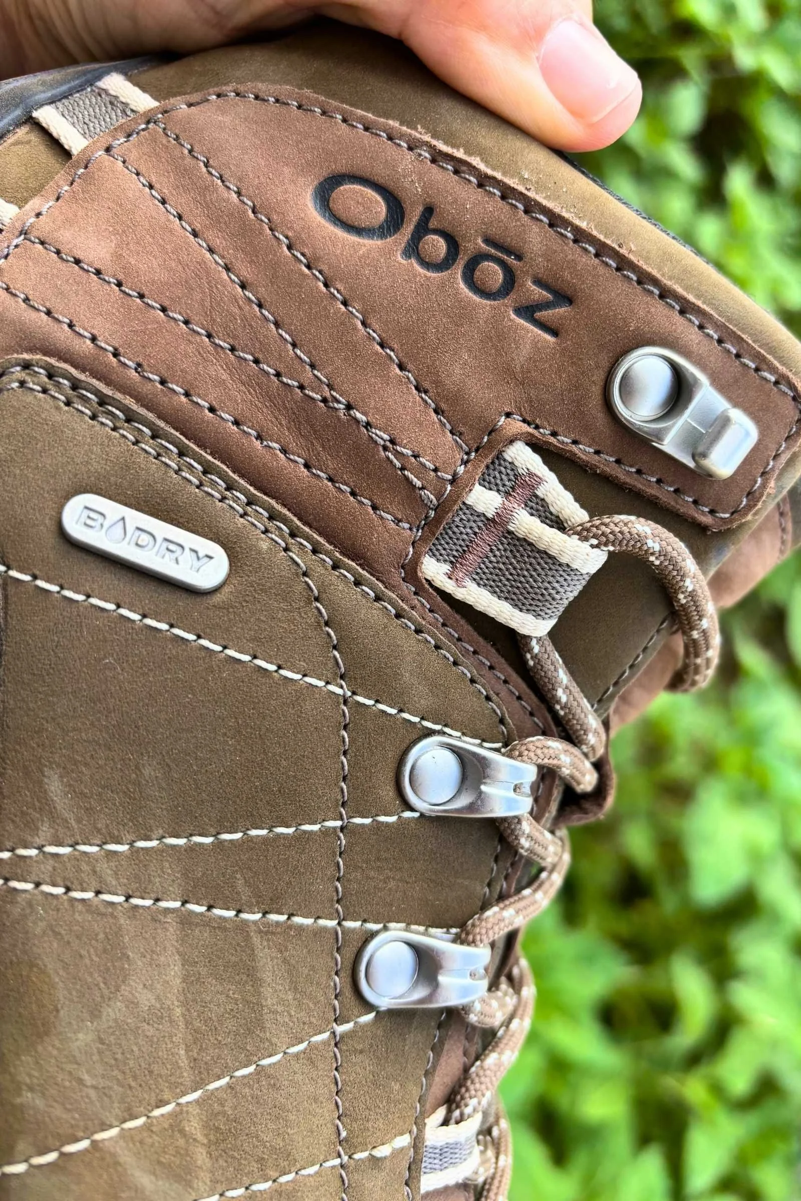 Close Up of the Oboz Bridger Speedhooks