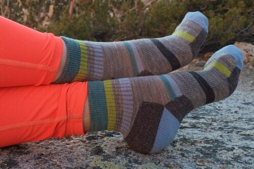 DARN WARM ANTI-SMELL Alpaca Socks Perfect for OUTDOOR Activities BEST NATURAL SOLUTION for COLD FEET 