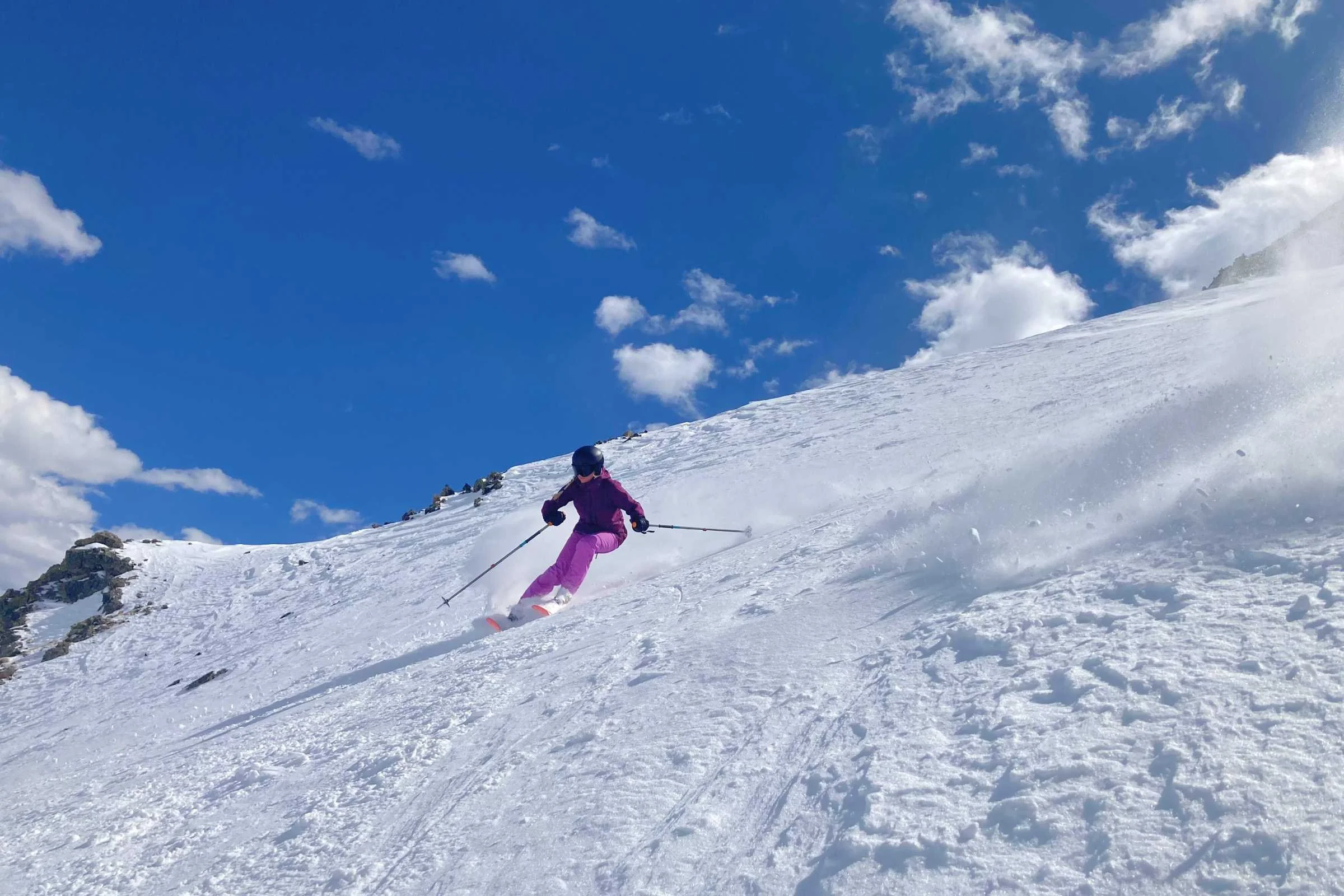 The author using the black high light lens on the Squad MAG goggles on a blindingly sunny day in Breckenridge’s high alpine terrain.
