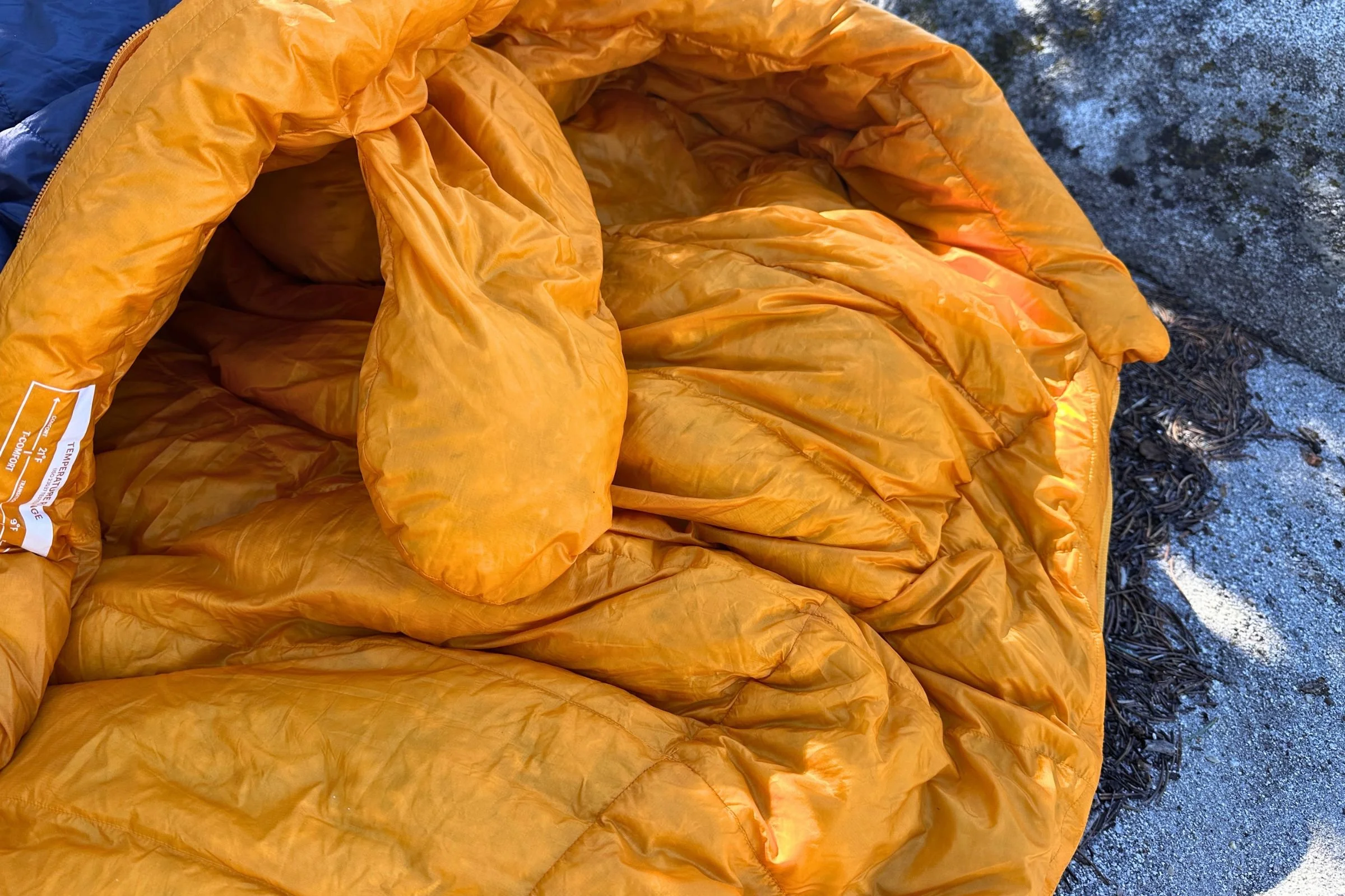 The yoke of the Magma 30 hangs from the neckline of the bag.