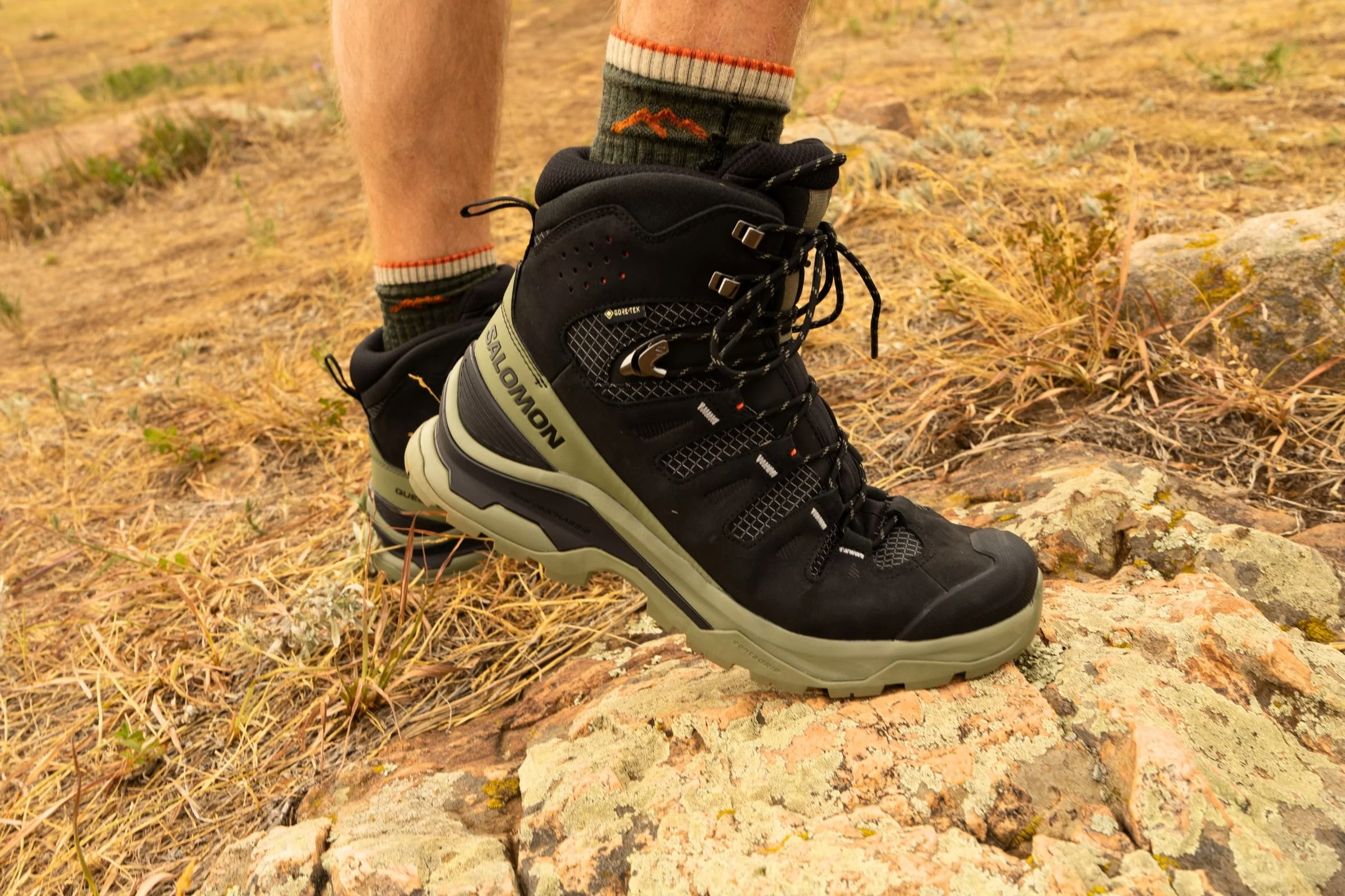 The updated metal and textile eyelets.