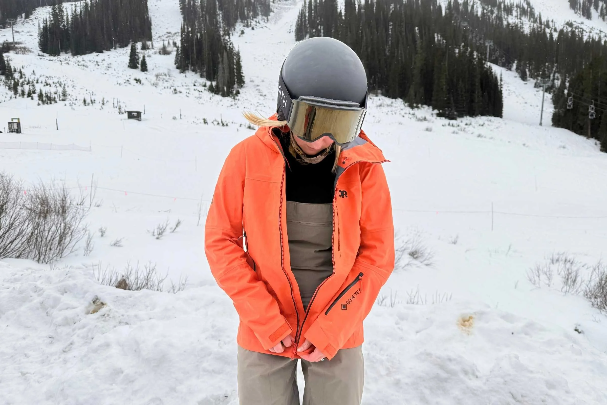 There is a two-way front zipper on the Hemispheres jacket. Photo by Jon Stockwell.