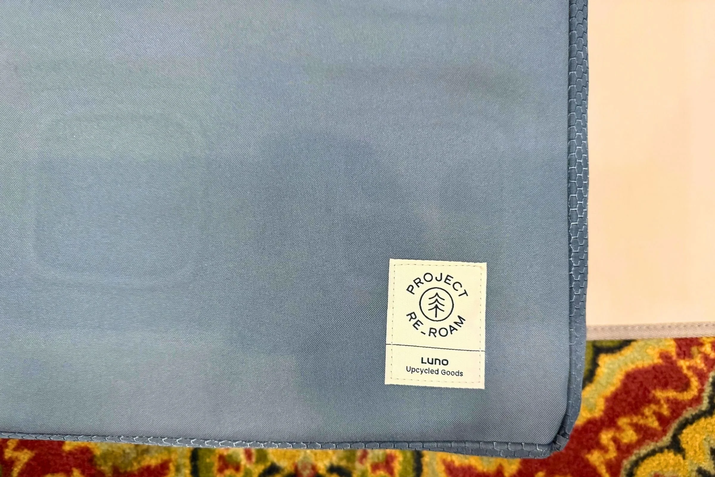 Label of the Luno car camping mattress.