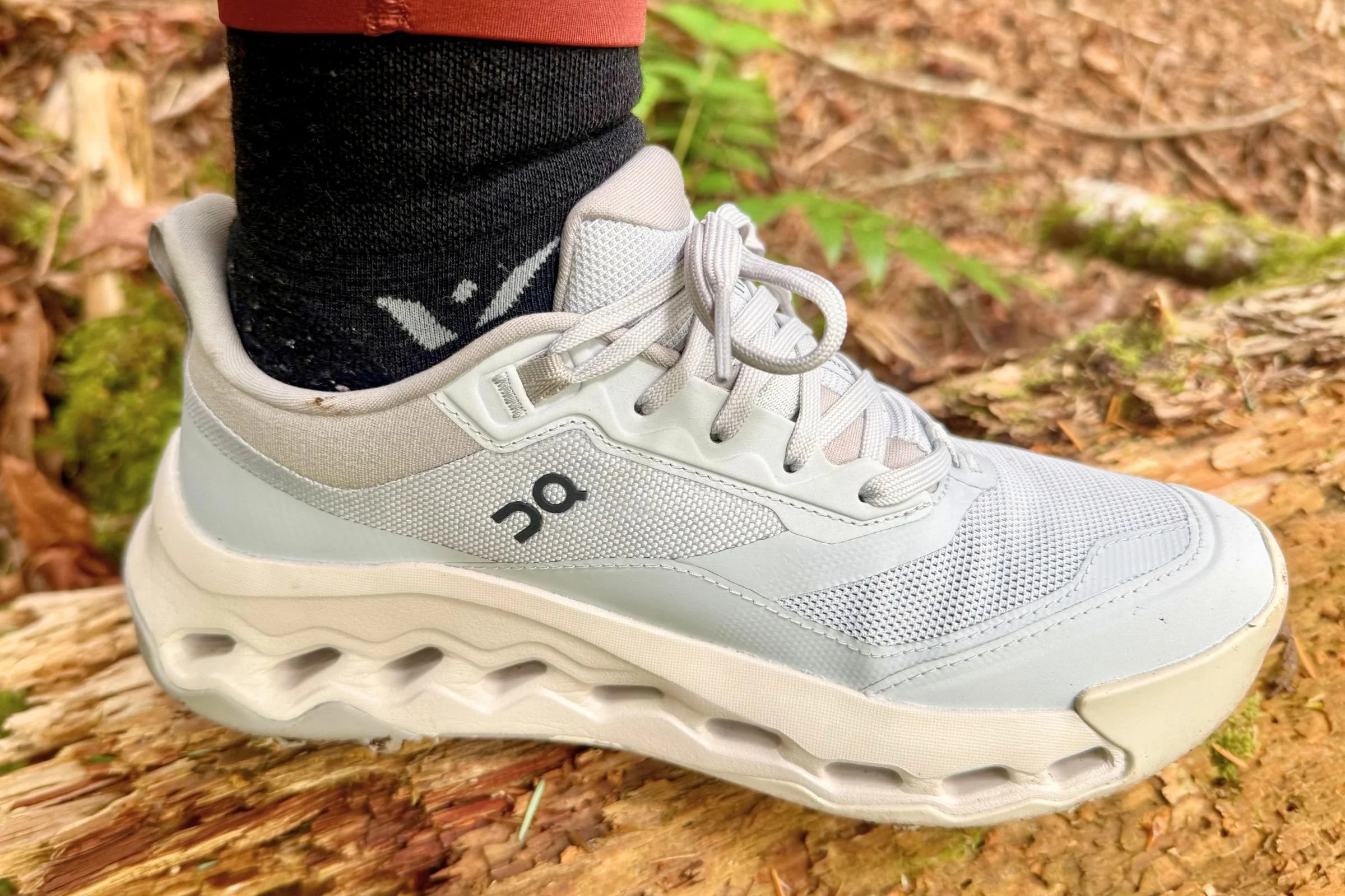 CloudTec Phase cushioning gives the shoe a smooth ride.