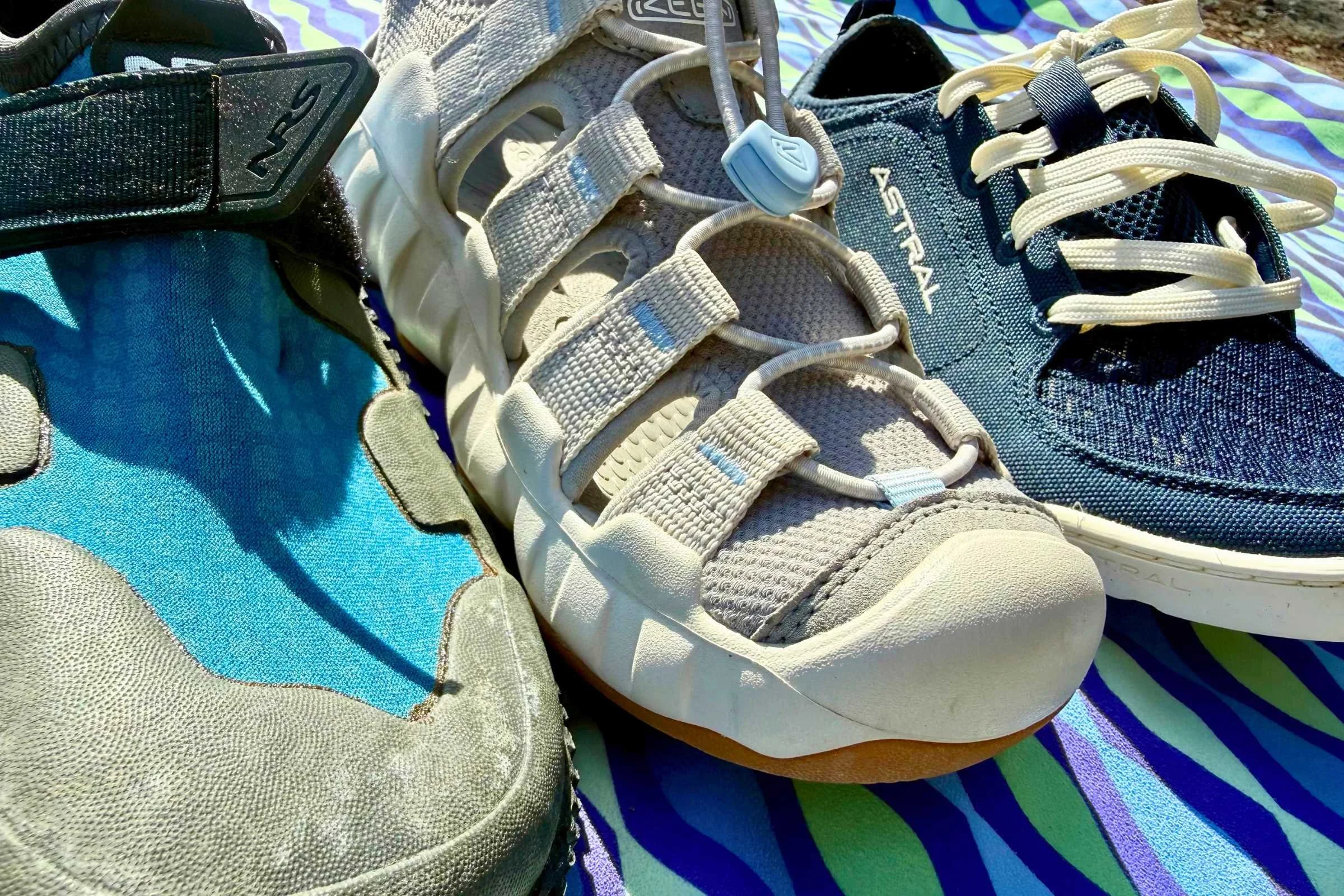 Reinforced toe cap for rocky terrain