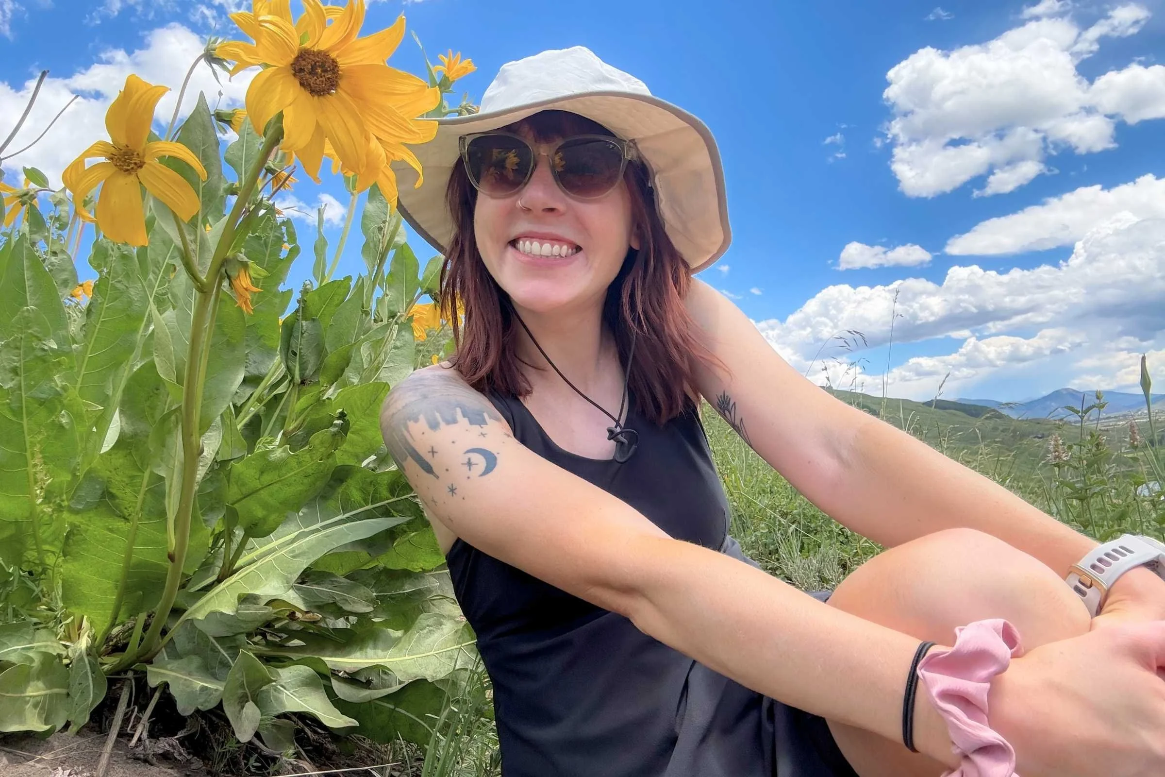 Royal Robbins Spotless Evolution in sunflower field