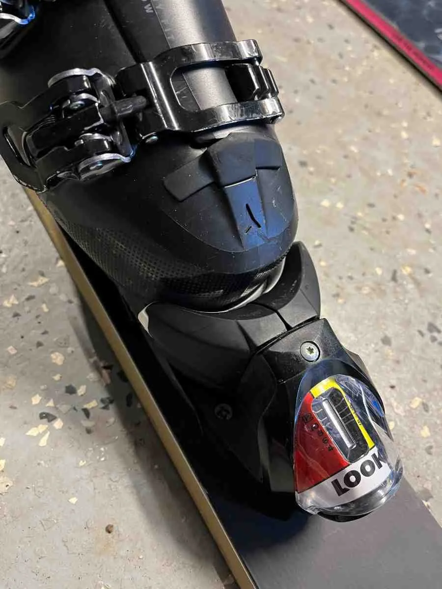 Ski Bindings What are They and How to Choose