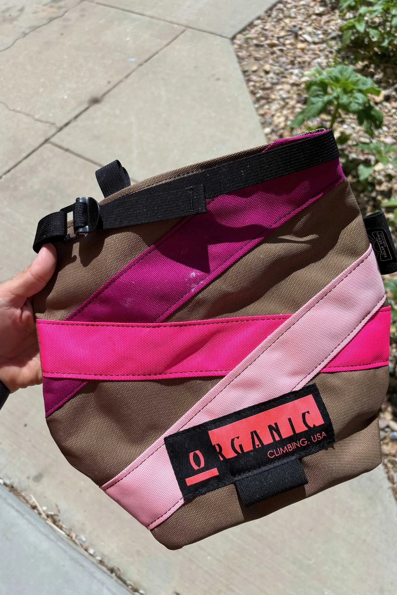 The Organic Climbing Lunch Bag Chalk Bucket is prone to collapsing.