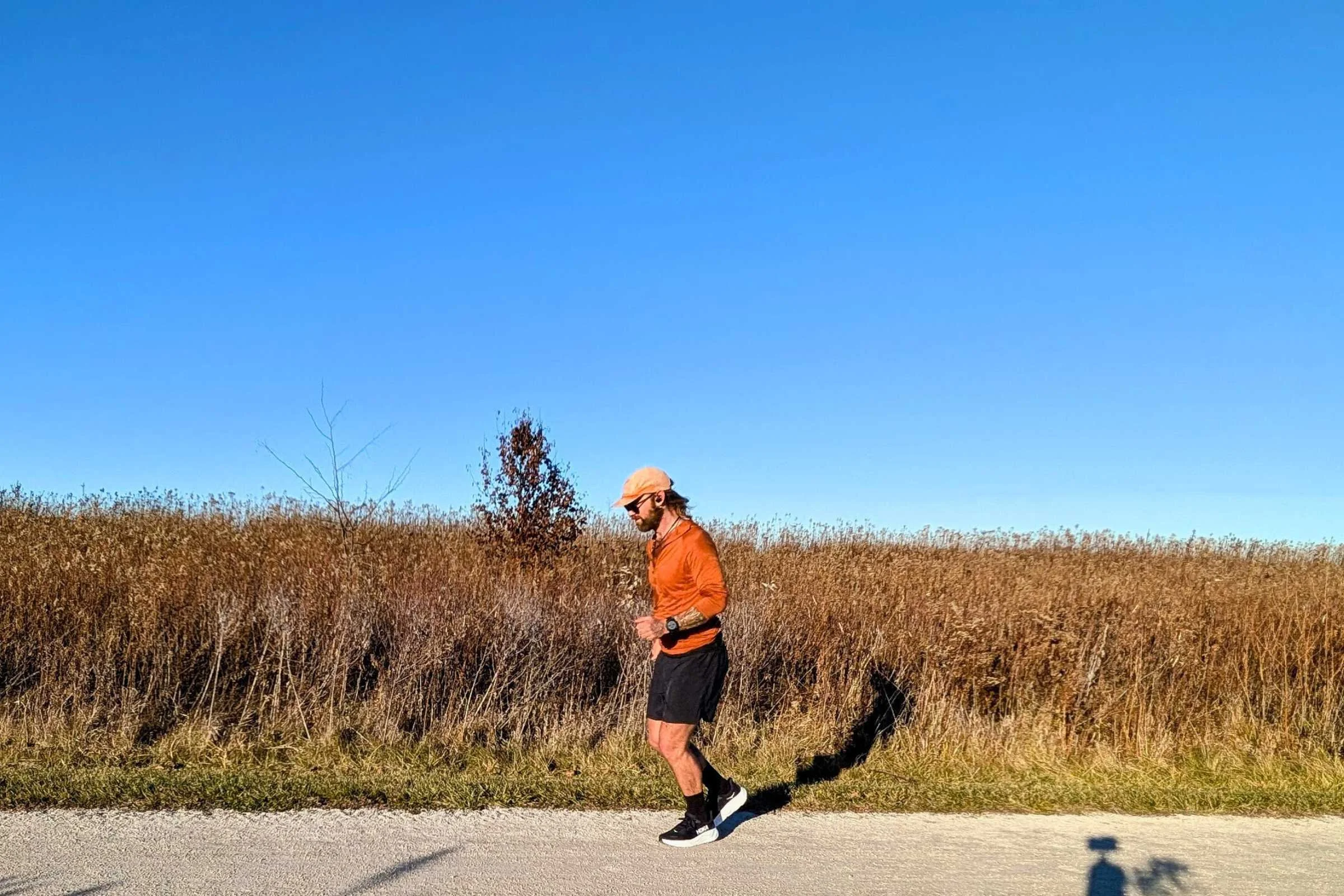 Testing the HOKA Arahi 8 on a crushed limestone path in Illinois