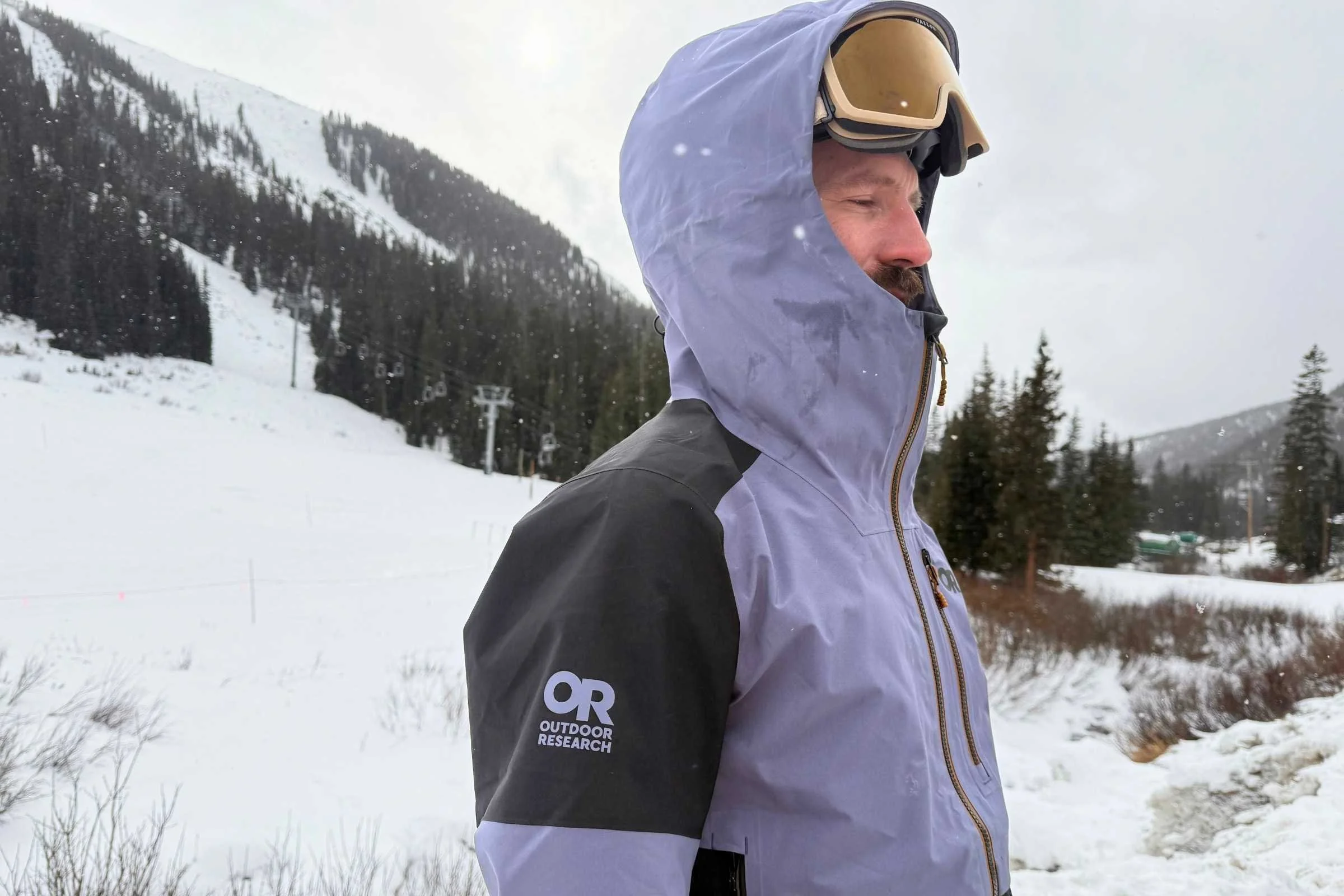 Just look at how flat that collar sits! We really do love it, in case you couldn’t tell. Photo by Stasia Stockwell.