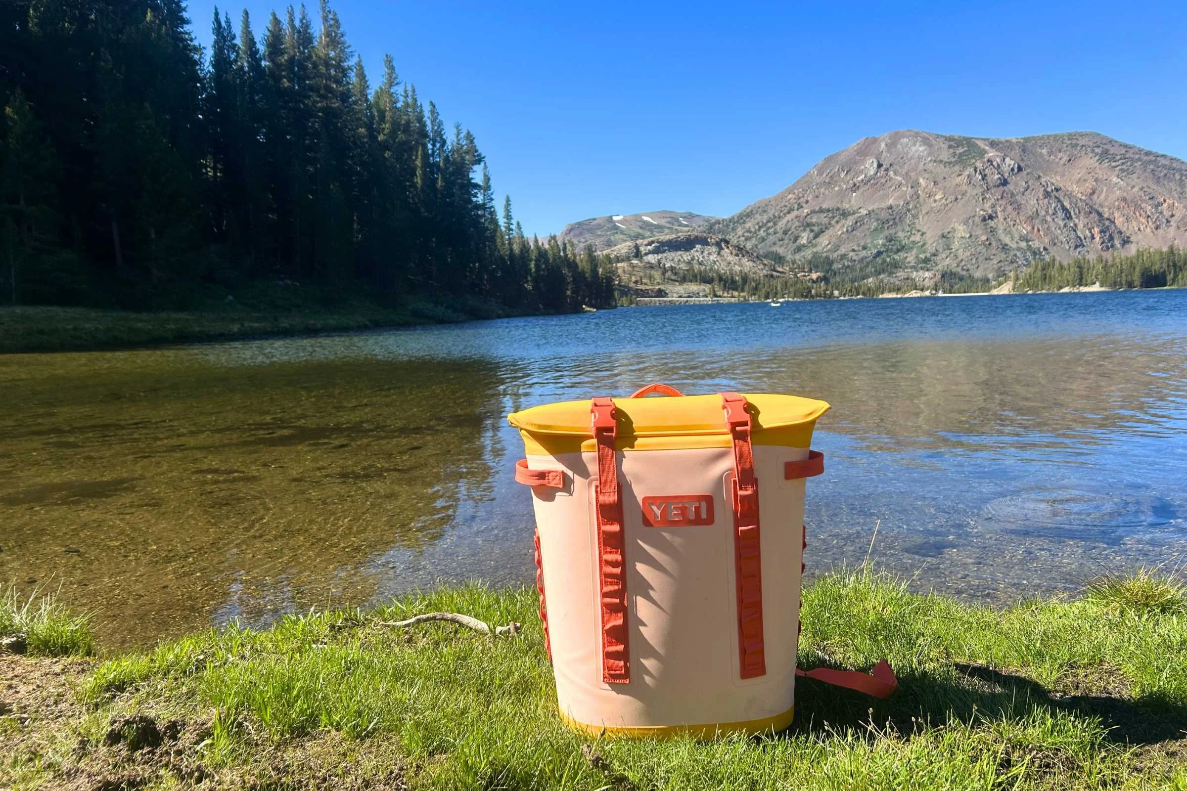 YETI Hopper M20 2.0 beside the lake