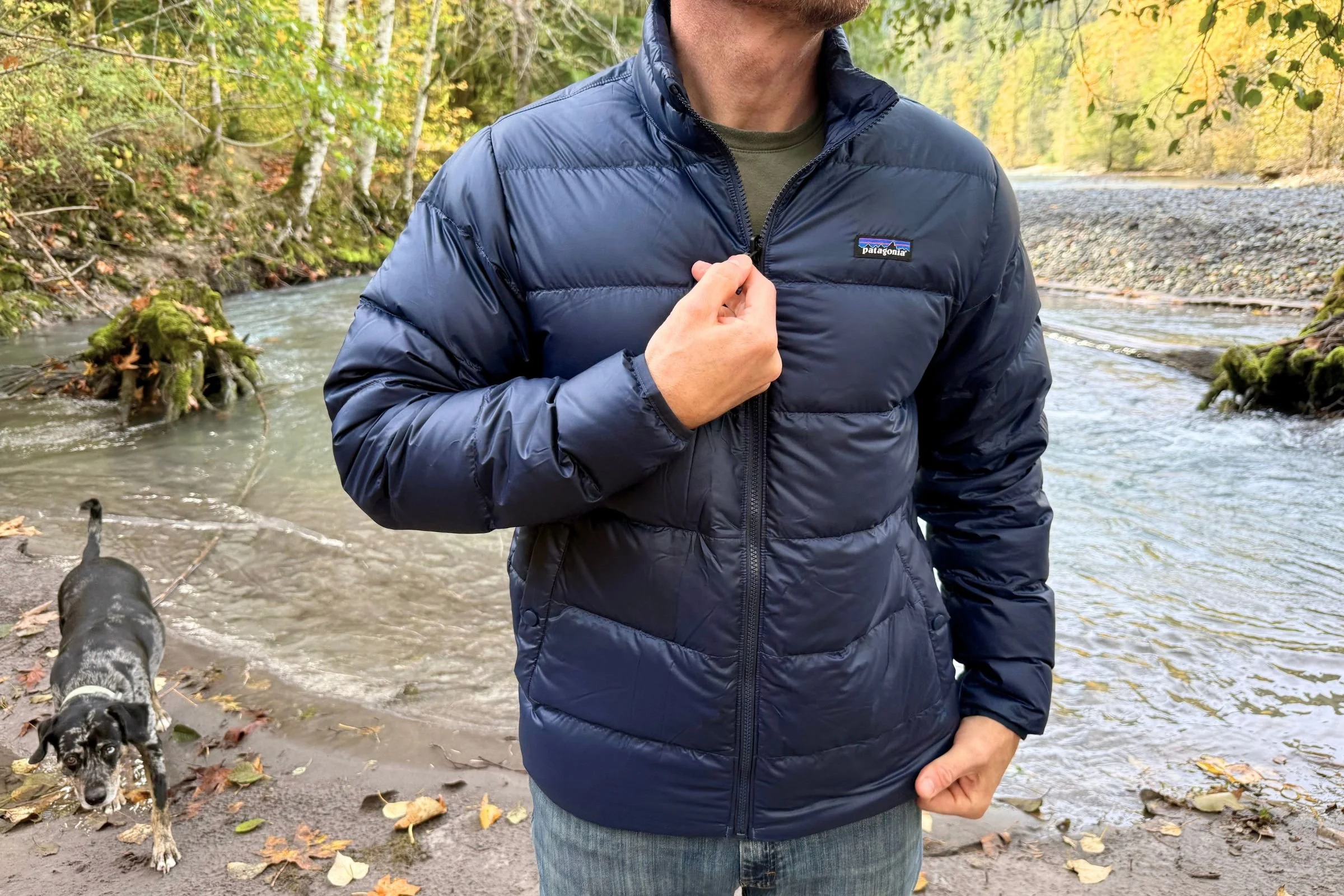 The men’s down jacket hits just below the waist.