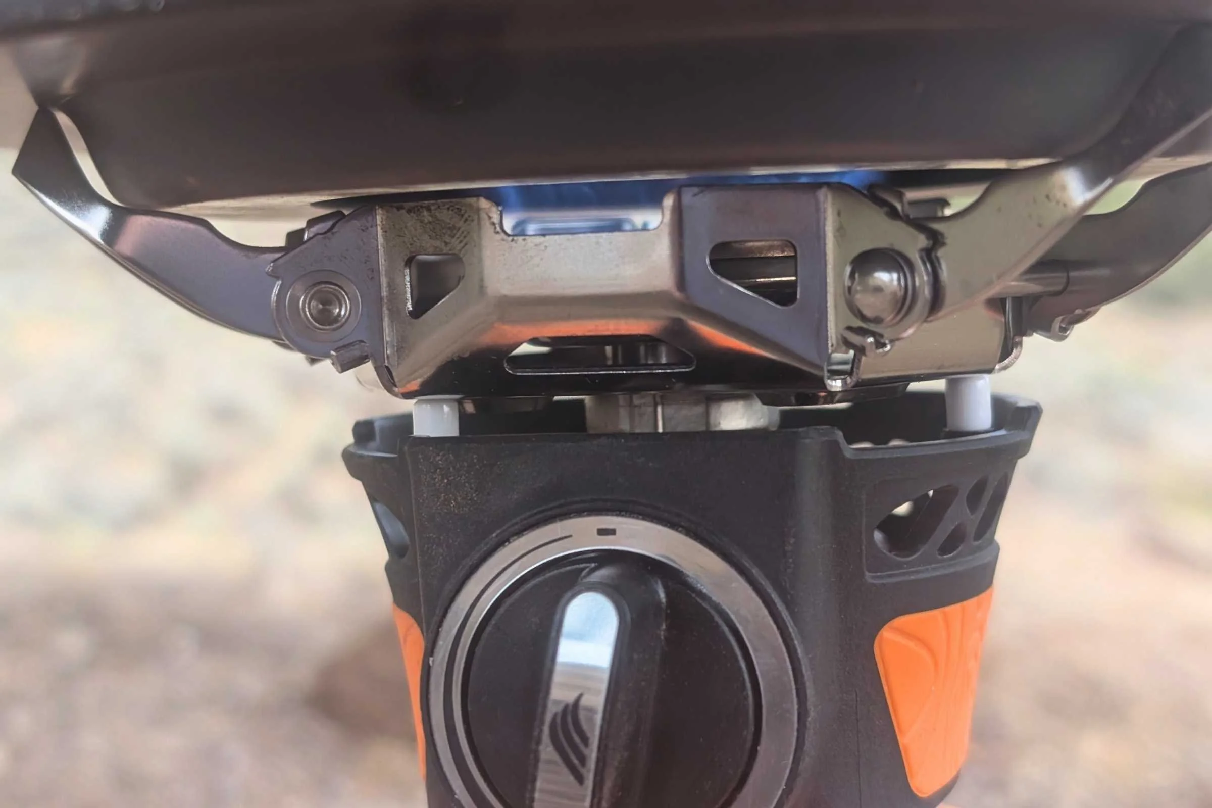 A closeup of the self-centering mechanism that attaches to the FluxRing of the Jetboil TrailCook pot.