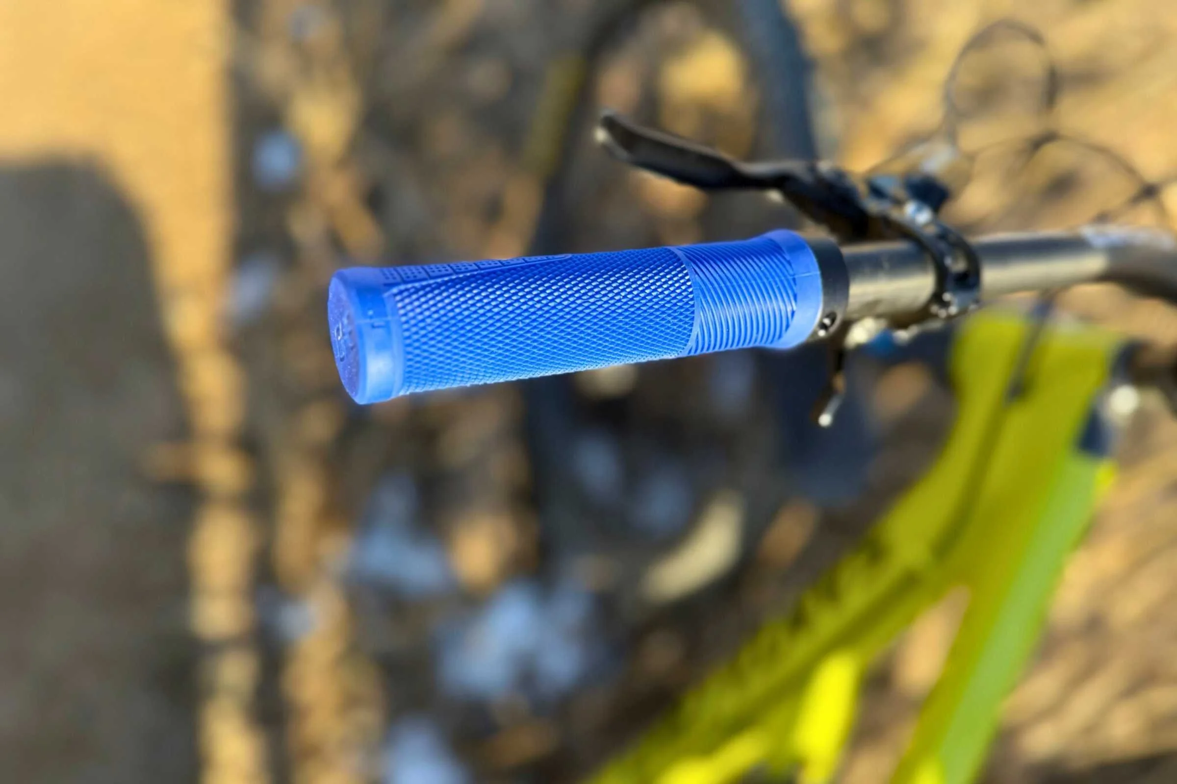 The OneUp Components Thin Grips had the smallest diameter in testing, making them ideal for smaller hands. Courtesy Chris Meehan